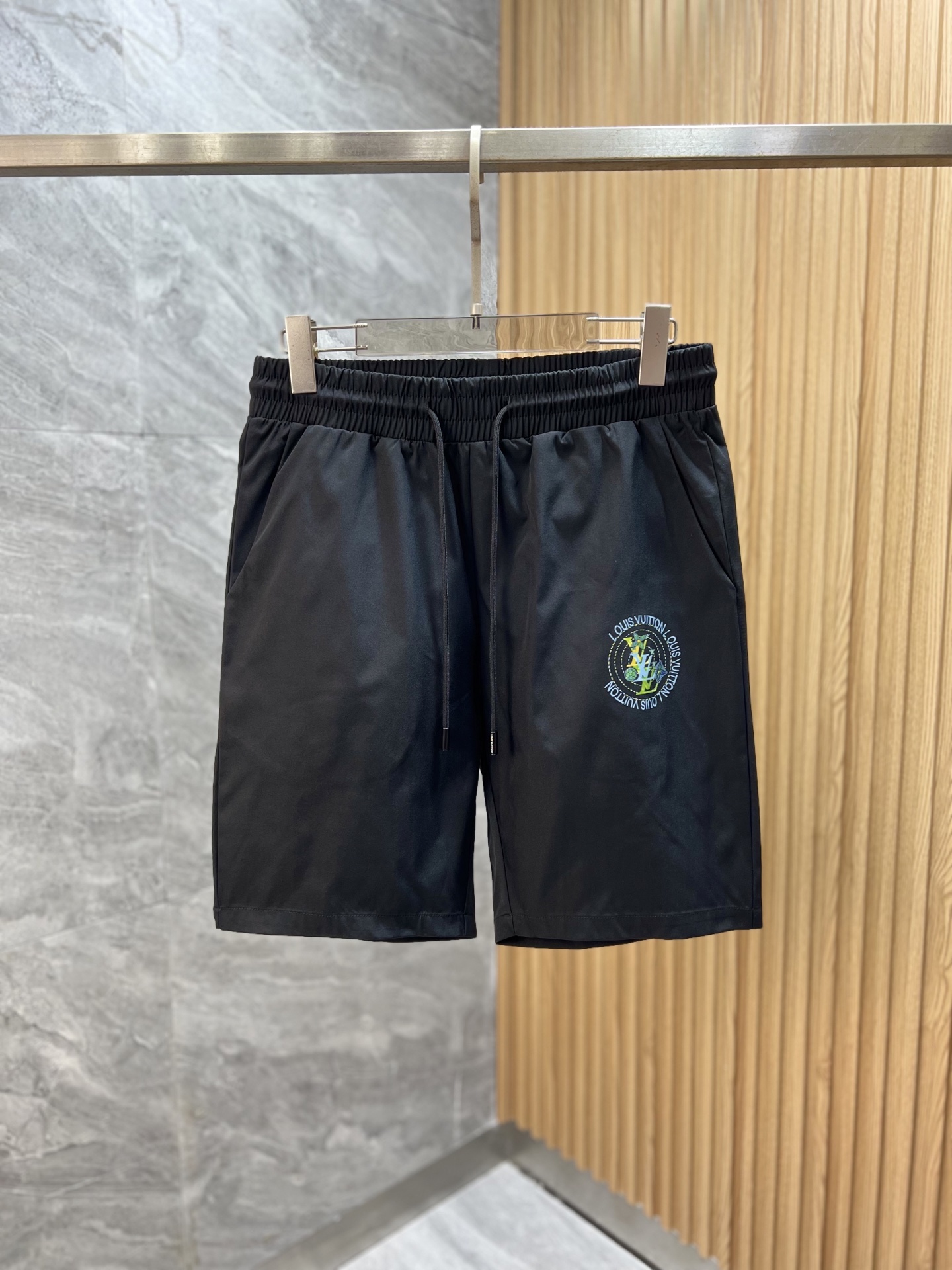 NO:426413,LV/Louis Vuitton 2025 Spring and Summer New Products, Complete Three Standards, Five-point Shorts, Good Goods Don't Be Overview, Look at the Details, Counter Code M-XXXL 175/140 Upper Body Suggestions, L, louis vuitton, louis vuitton, shorts, alexander wang19860909LV/路易威登 2025春夏新品 三标齐全 五分短裤 好货不用过多介绍 看细节 专柜码数M-XXXL 175/140上身建议L,,louis vuitton,louis vuitton,shorts,alexander wang,Men's clothing