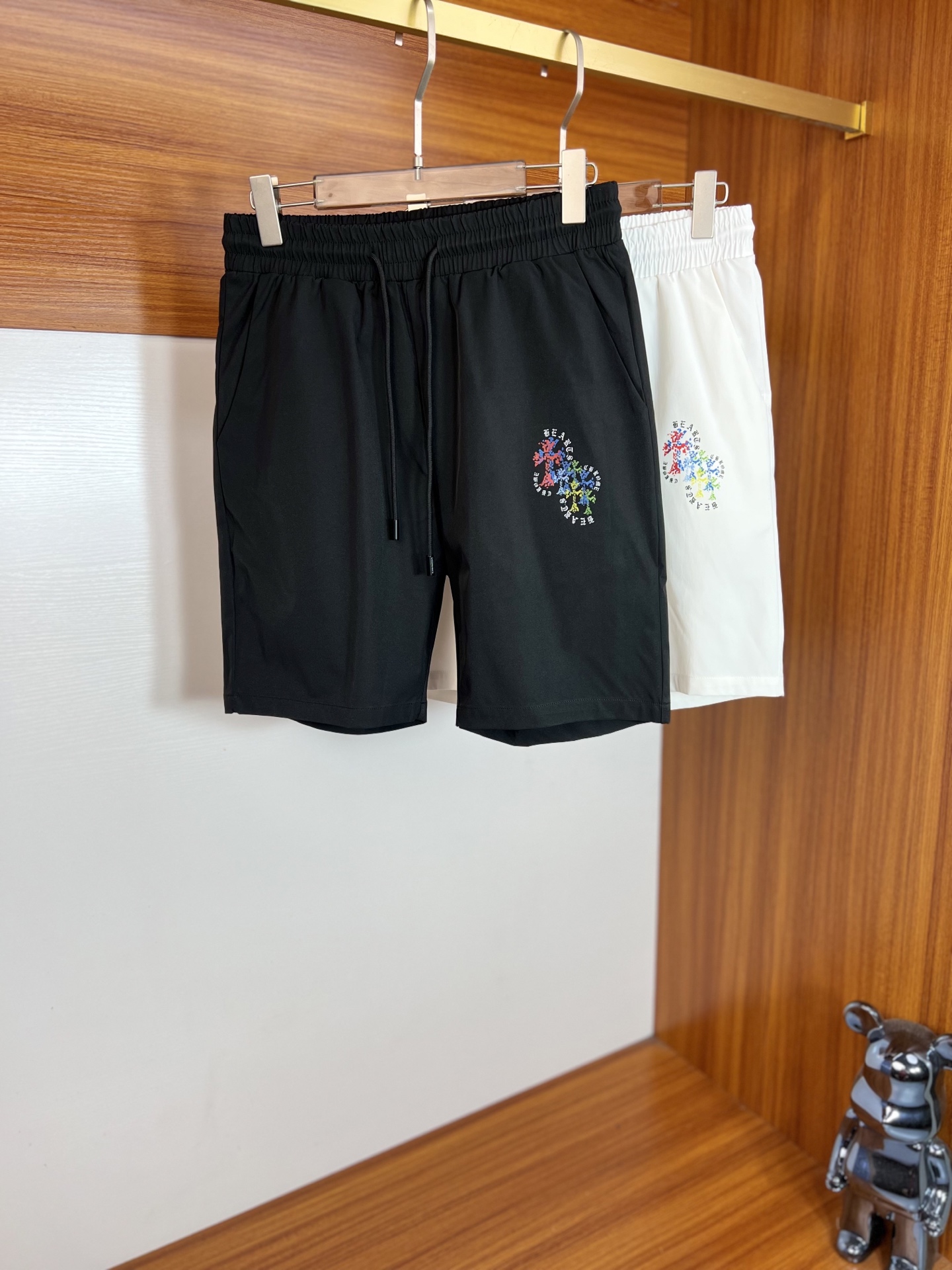 NO:483613,Ch/Croxin 2025 spring and summer new product, complete three-standard five-point shorts, good products don’t need to be introduced too much, look at the details, counter number M-XXXL 175/140 upper body suggestions L, chrome hearts, shorts, alexander wang19860909Ch/克罗心 2025春夏新品 三标齐全 五分短裤 好货不用过多介绍 看细节 专柜码数M-XXXL 175/140上身建议L,,chrome hearts,shorts,alexander wang,Men's clothing