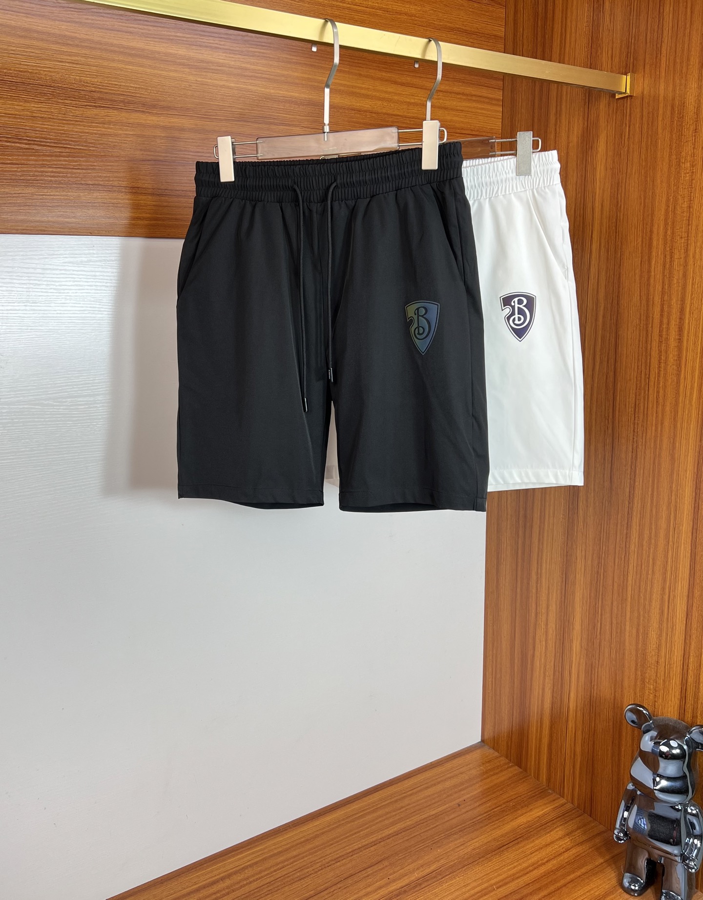 NO:483626,Burberry/Burberry 2025 spring and summer new product, complete three-standard five-point shorts, good products don’t need to be introduced too much, look at the details, counter number M-XXXL 175/140 upper body suggestions L, burberry, burberry, shorts, alexander wang19860909Burberry/巴宝莉 2025春夏新品 三标齐全 五分短裤 好货不用过多介绍 看细节 专柜码数M-XXXL 175/140上身建议L,,burberry,burberry,shorts,alexander wang,Men's clothing