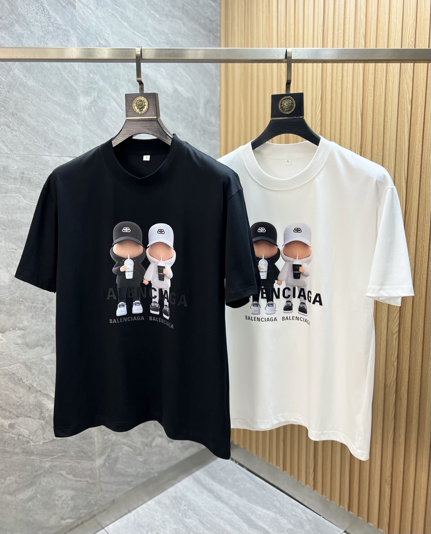 NO:507921,Balenciaga/Balenciaga Spring and Summer 2025 new products, complete three standards, round neck pure cotton short-sleeved T-shirt. Don’t need to introduce too much good products. Look at the details. Counter code M-XXXXL 175/Suggestions L,,balenciaga,balenciaga,T-shirt,tees,t-shirt,alexander wang19860909Balenciaga/巴黎世家 2025春夏新品 三标齐全 圆领纯棉短袖T恤 好货不用过多介绍 看细节 专柜码数M-XXXXL 175/建议L,,balenciaga,balenciaga,T-shirt,tees，t-shirt,alexander wang,Men's clothing
