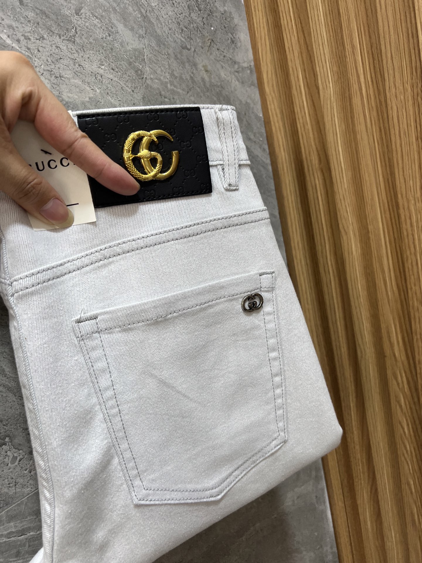 NO:507898,Gucci/Gucci 2025 Spring and Summer New Products, Complete Three Standards, Jeans, Good Products, Don’t need to introduce too much, look at the details, Counter codes 29-38, 175/140, 32 upper body sizes,,gucci,jeans,alexander wang19860909Gucci/古奇 2025春夏新品 三标齐全 牛仔裤 好货不用过多介绍 看细节 专柜码数29-38 175/140上身32码,,gucci,jeans,alexander wang,Men's clothing