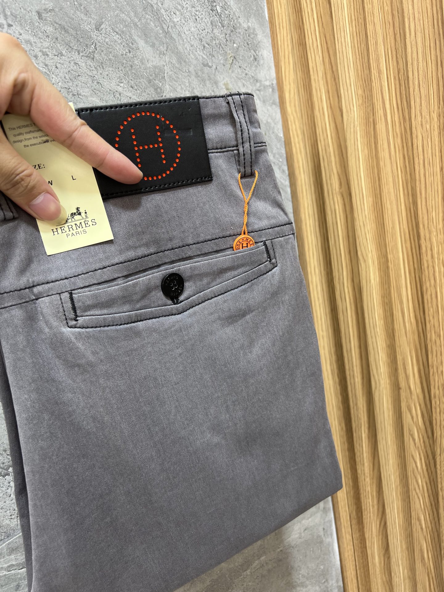NO:491400,Hermes/Hermes 2025 spring and summer new products, complete three-standard trousers, casual pants, good products, don't need to introduce too much, look at the details, counter number 29-36, 175/140 upper body 32,, hermes, hermes, alexander wang19860909Hermes/爱马仕 2025春夏新品 三标齐全 西裤 休闲裤 好货不用过多介绍 看细节 专柜码数29-36 175/140上身32码,,hermes,hermes,alexander wang,Men's clothing