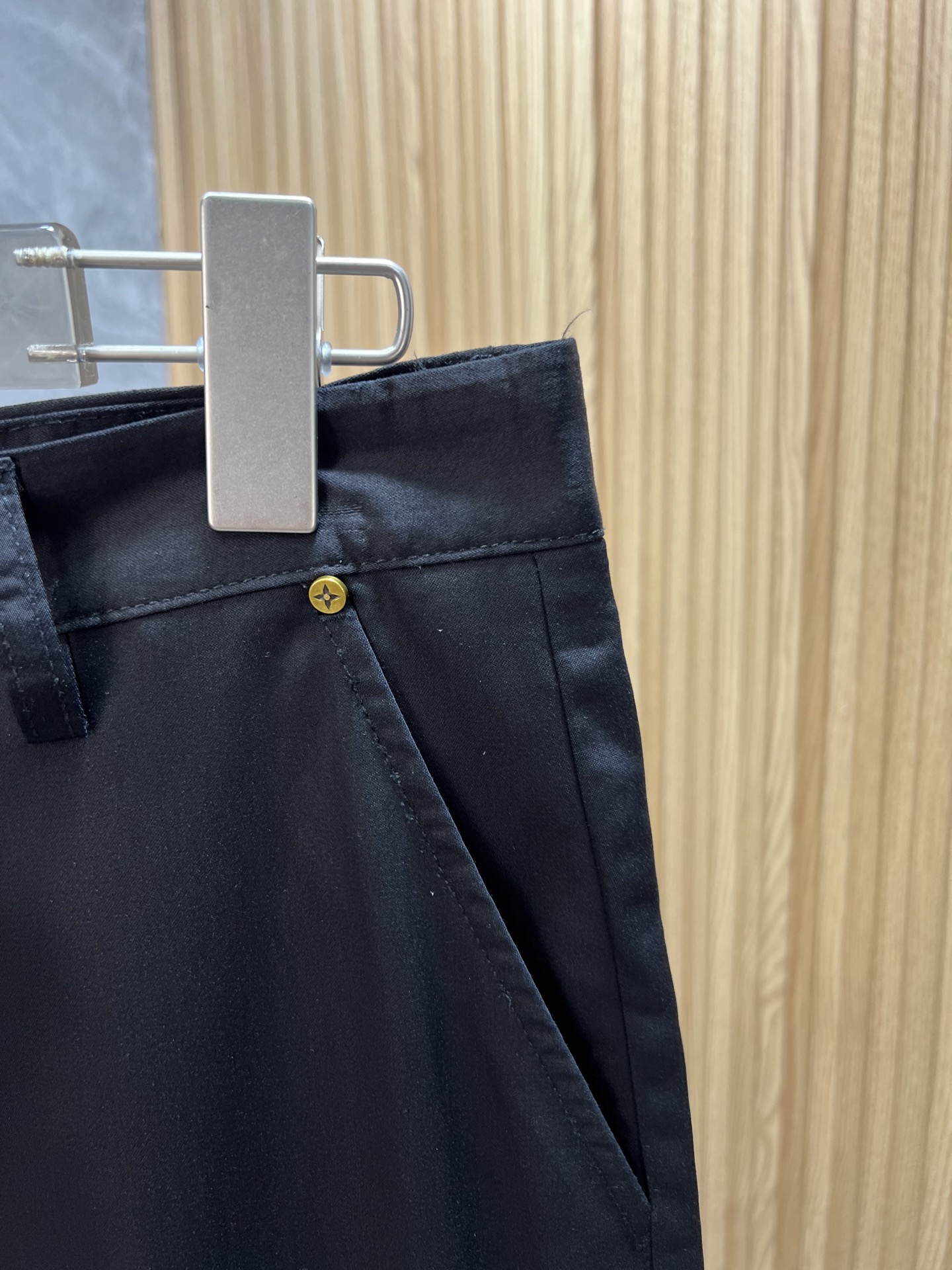 Louis Vuitton 2025 Spring/Summer Black Casual Pants, Size 29-36 8 i1749986349678 8555 0 4