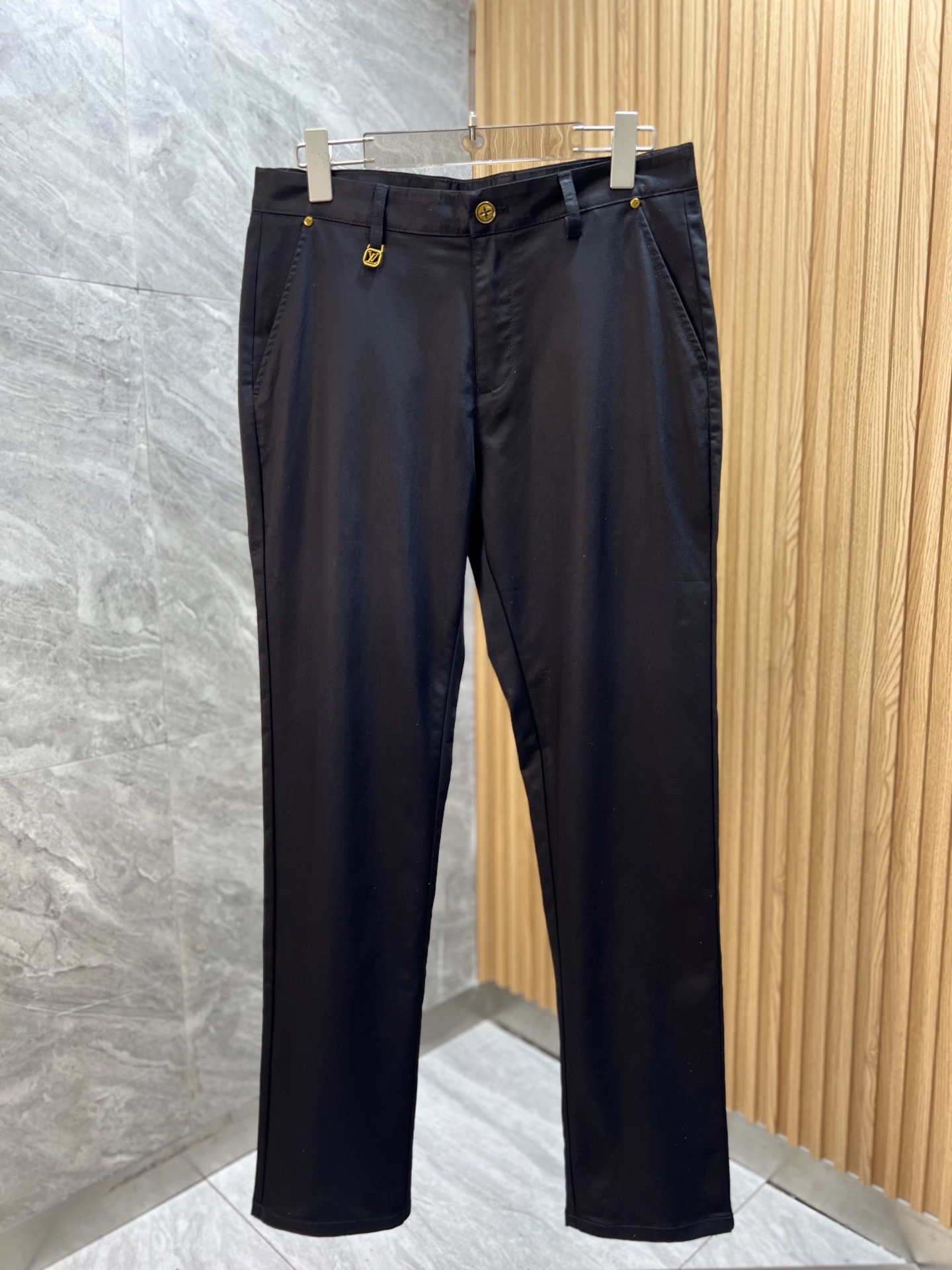 Louis Vuitton 2025 Spring/Summer Black Casual Pants, Size 29-36 5 i1749986351570 2519 0 1