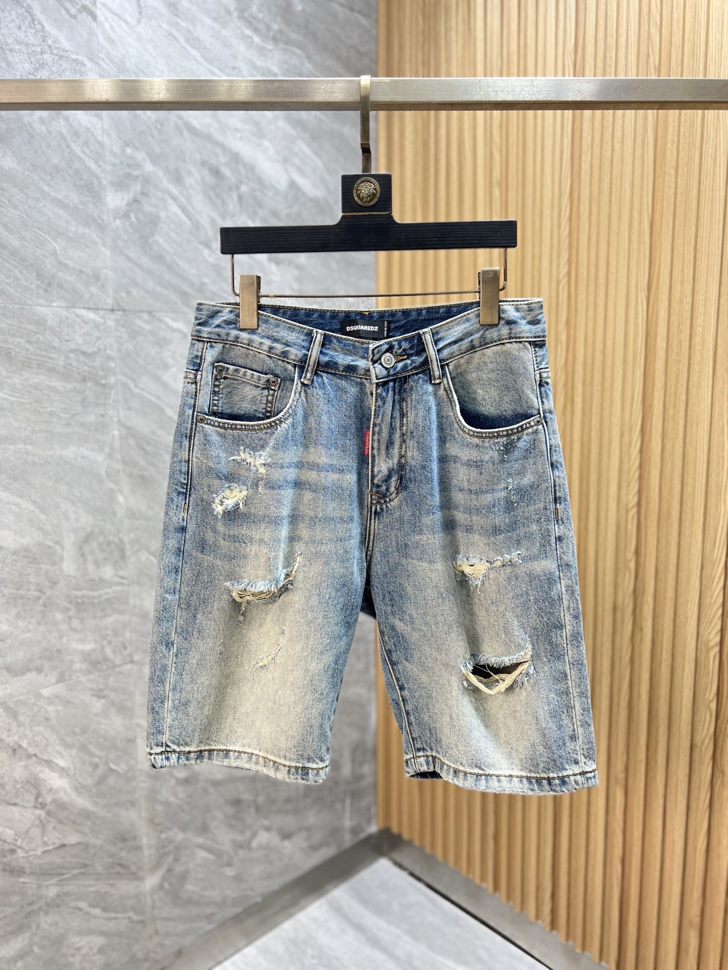 NO:457791,DQ2 2025 Spring and Summer New Products, Complete Three Standards, Jeans, Don’t need to introduce too much good products, look at the details, Counter code number 29-38 175/32 upper body size,, jeans, alexander wang19860909DQ2 2025春夏新品 三标齐全 牛仔裤 好货不用过多介绍 看细节 专柜码数29-38 175/上身32码,,jeans,alexander wang,Men's clothing