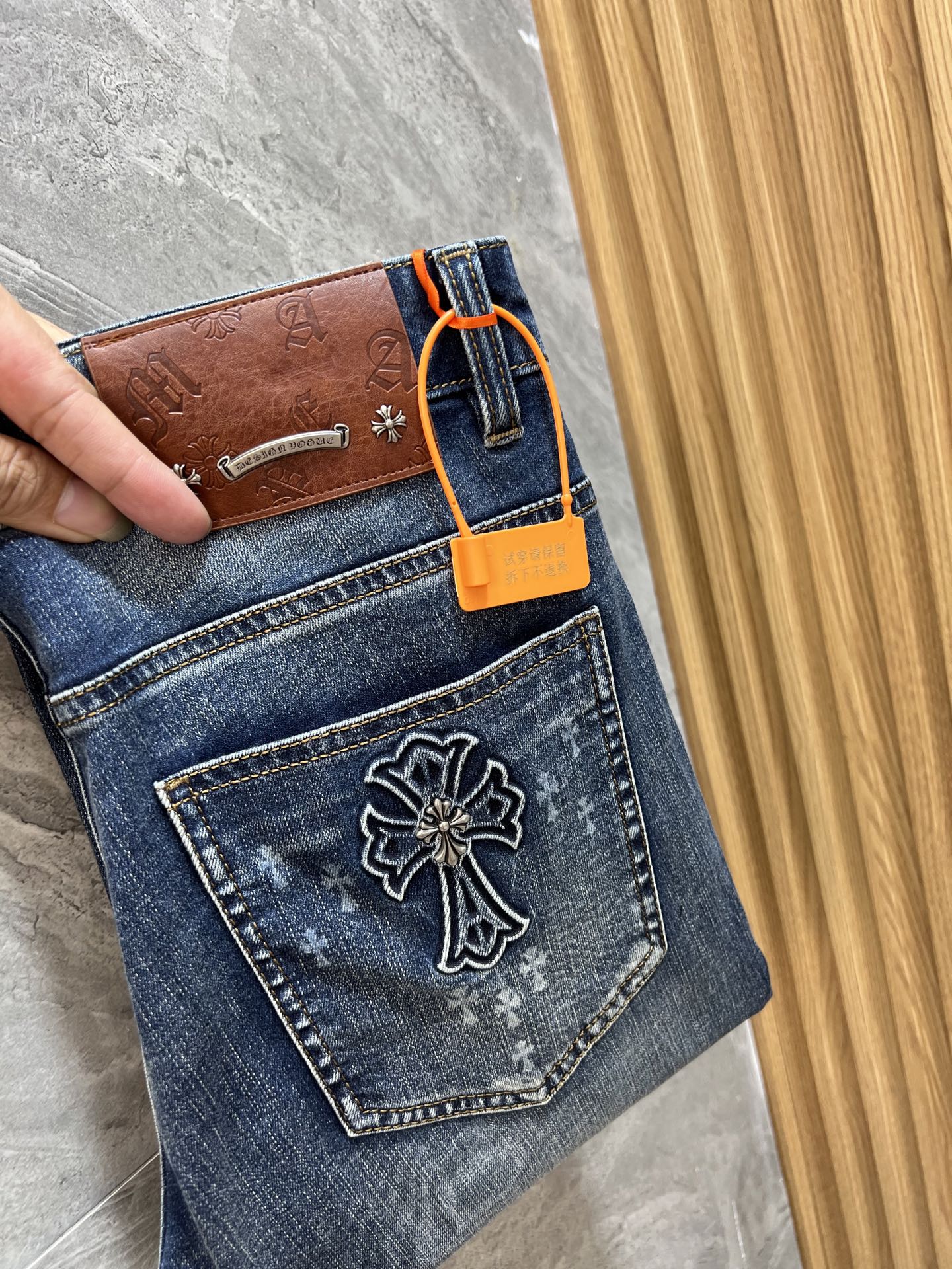 NO:455132,Ch/Croxin 2025 Spring and Summer New Products, Complete Three Standards, Jeans, Don’t need to introduce too much good products, look at the details, Counter code number 29-38 175/140 upper body 32, chrome hearts, jeans, alexander wang19860909Ch/克罗心 2025春夏新品 三标齐全 牛仔裤 好货不用过多介绍 看细节 专柜码数29-38 175/140上身32码,,chrome hearts,jeans,alexander wang,Men's clothing