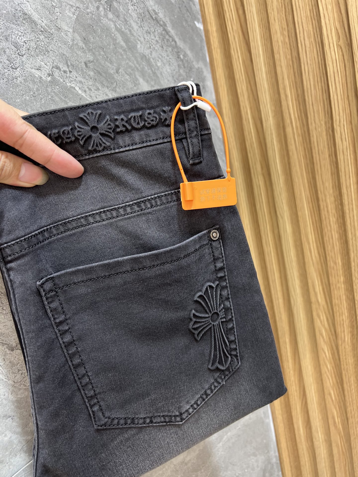 NO:455140,Ch/Croxin 2025 Spring and Summer New Products, Complete Three Standards, Jeans, Don’t need to introduce too much good products, look at the details, Counter code number 29-38 175/140 upper body 32, chrome hearts, jeans, alexander wang19860909Ch/克罗心 2025春夏新品 三标齐全 牛仔裤 好货不用过多介绍 看细节 专柜码数29-38 175/140上身32码,,chrome hearts,jeans,alexander wang,Men's clothing