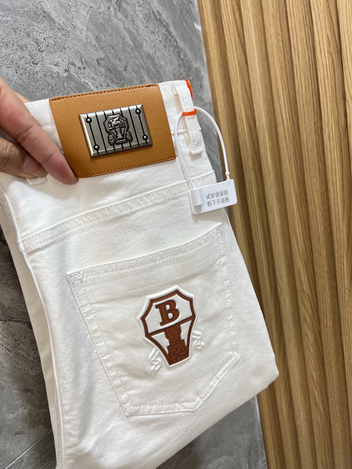 NO:455144,BC 2025 Spring and Summer New Products, Complete Three Standards, Jeans, Don’t need to introduce too much good products, look at the details, Counter code number 29-38 175/140 upper body 32 sizes, jeans, alexander wang19860909BC 2025春夏新品 三标齐全 牛仔裤 好货不用过多介绍 看细节 专柜码数29-38 175/140上身32码,,jeans,alexander wang,Men's clothing