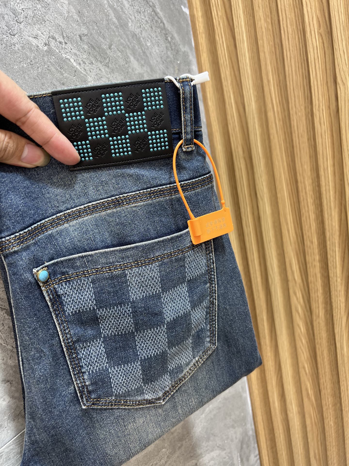 NO:462377,LV/Louis Vuitton 2025 Spring and Summer New Products, Complete Three Standards, Jeans, Good Products, Don’t need to introduce too much, look at the details, Counter codes 29-38 / 140 upper body 32,,louis vuitton,louis vuitton,jeans,alexander wang19860909LV/路易威登 2025春夏新品 三标齐全 牛仔裤 好货不用过多介绍 看细节 专柜码数29-38 /140上身32码,,louis vuitton,louis vuitton,jeans,alexander wang,Men's clothing