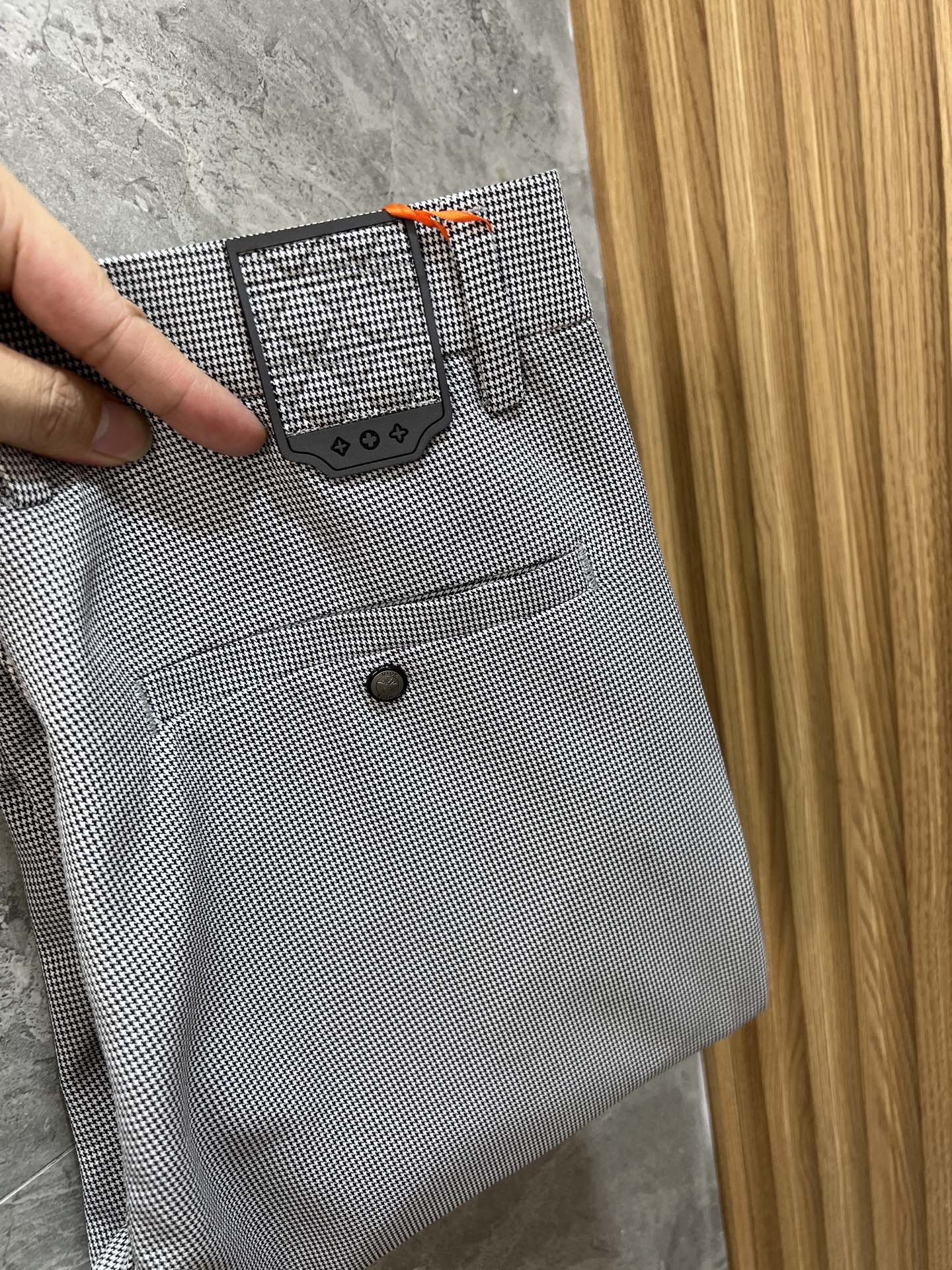 NO:506510,LV/Louis Vuitton 2025 Spring and Summer New Products, Complete Three Standards, Trousers, Casual Pants, Good Products, Don't need to introduce too much, look at the details, Counter code 29-36, 175/140, 32 upper body sizes,,louis vuitton,louis vuitton,alexander wang19860909LV/路易威登 2025春夏新品 三标齐全 西裤 休闲裤 好货不用过多介绍 看细节 专柜码数29-36 175/140上身32码,,louis vuitton,louis vuitton,alexander wang,Men's clothing