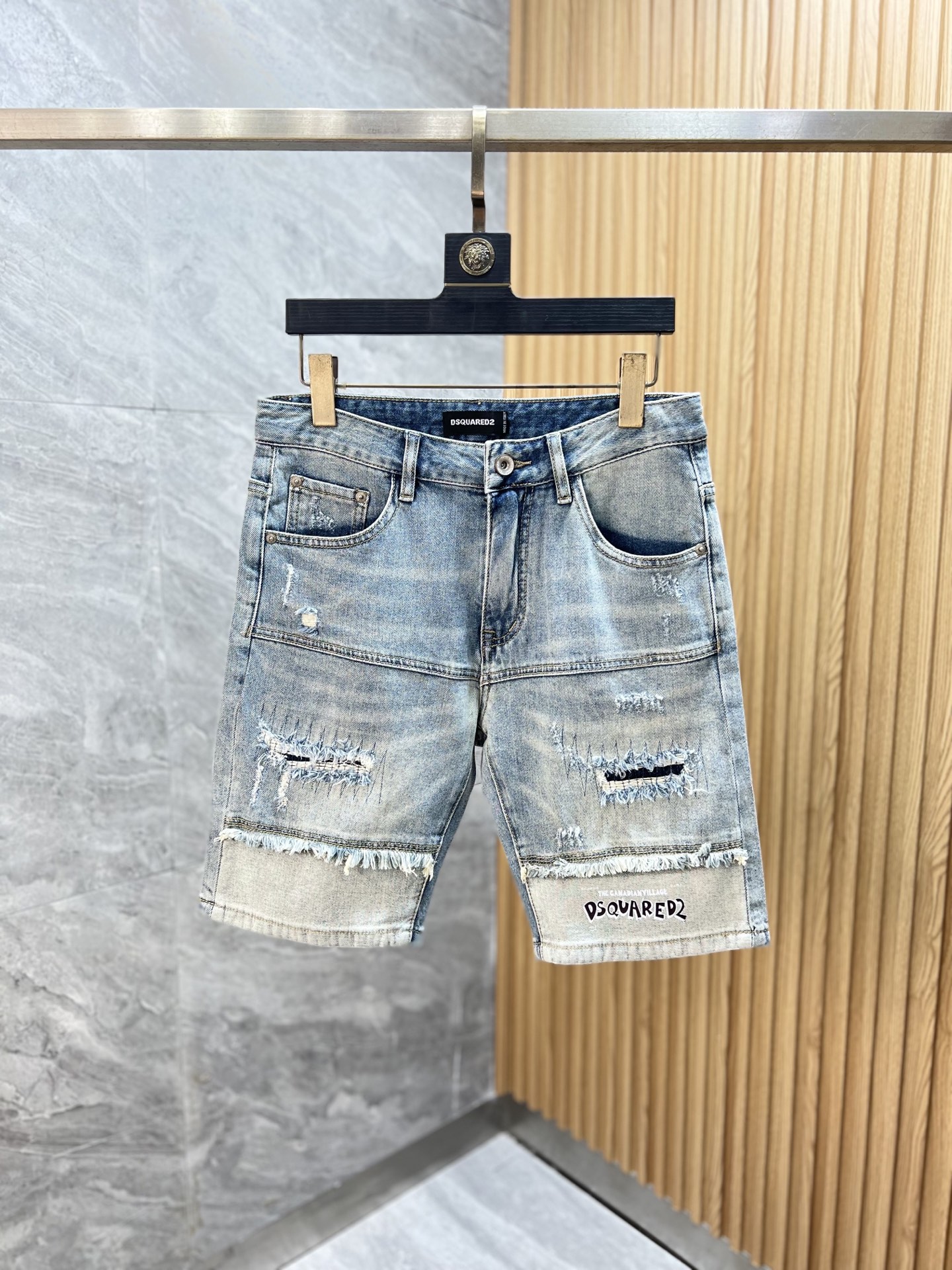 NO:437760,DQ2 2025 Spring and Summer New Products, Complete Three Standards, Jeans, Don’t need to introduce too much good products, look at the details, the counter number is 29-38 / 140 upper body 32, jeans, alexander wang19860909DQ2 2025春夏新品 三标齐全 牛仔裤 好货不用过多介绍 看细节 专柜码数29-38 /140上身32码,,jeans,alexander wang,Men's clothing