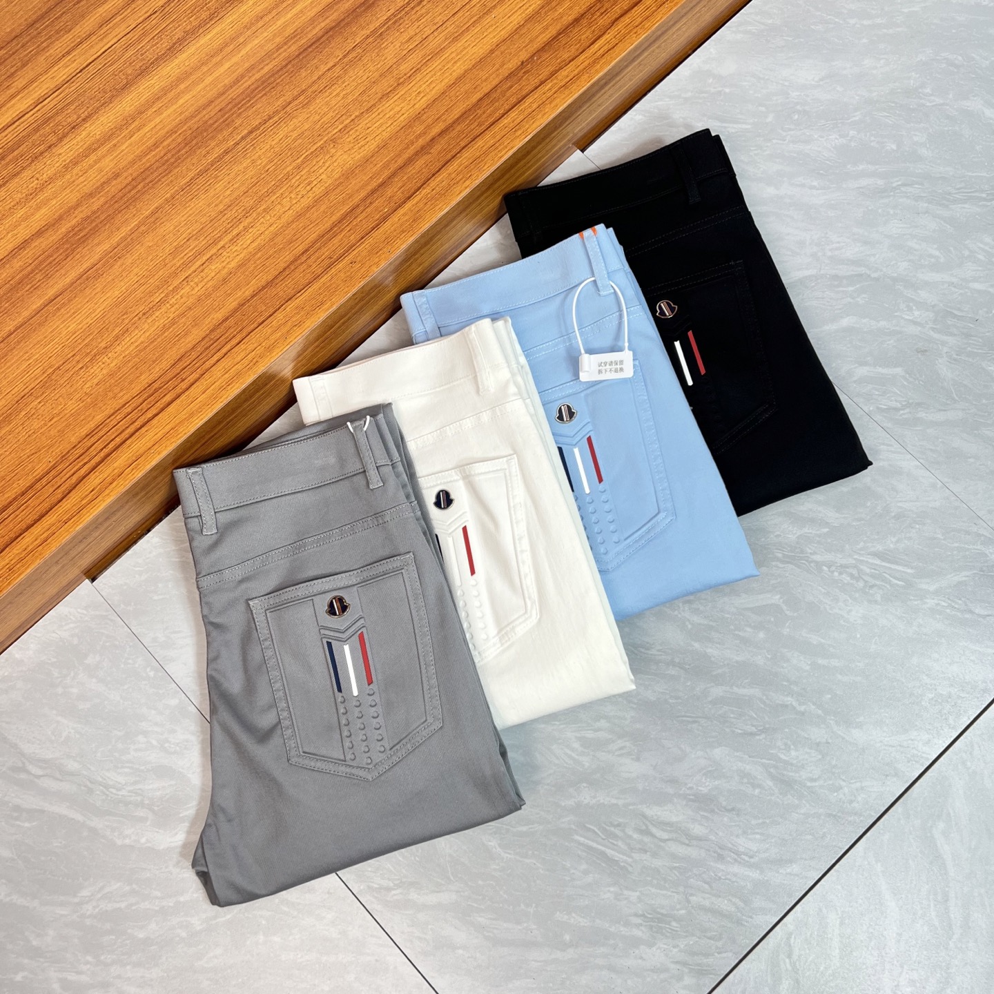 NO:459259,Moncler/家口 2025 spring and summer new product, complete three standards, jeans, good products, don't need to be introduced too much, look at the details, counter number 29-38, 175/140 upper body 32,, Moncler, jeans, alexander wang19860909Moncler/蒙口 2025春夏新品 三标齐全 牛仔裤 好货不用过多介绍 看细节 专柜码数29-38 175/140上身32码,,Moncler,jeans,alexander wang,Men's clothing