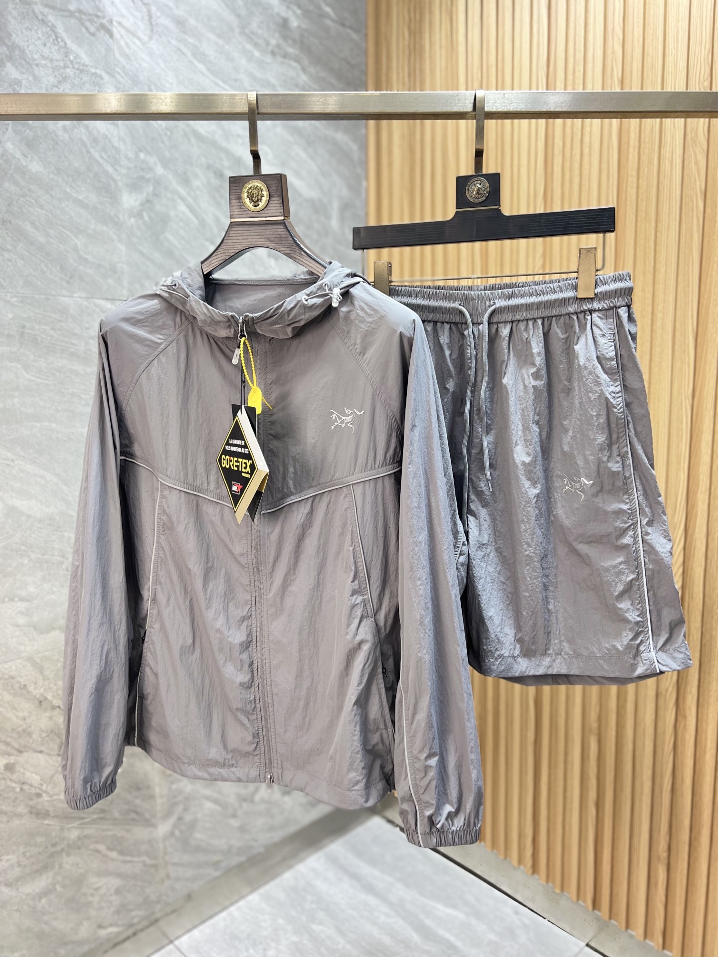 NO:443666,Arc/Architecture Bird New Spring and Summer Products Complete Three Standards Sets Don't need to introduce too much good products See details Counter code M-XXXXL 175/140 Upper body L, arc'teryx, alexander wang19860909Arc/始祖鸟 春夏新品 三标齐全 套装 好货不用过多介绍 看细节 专柜码数M-XXXXL 175/140上身L,arc'teryx,alexander wang,Men's clothing