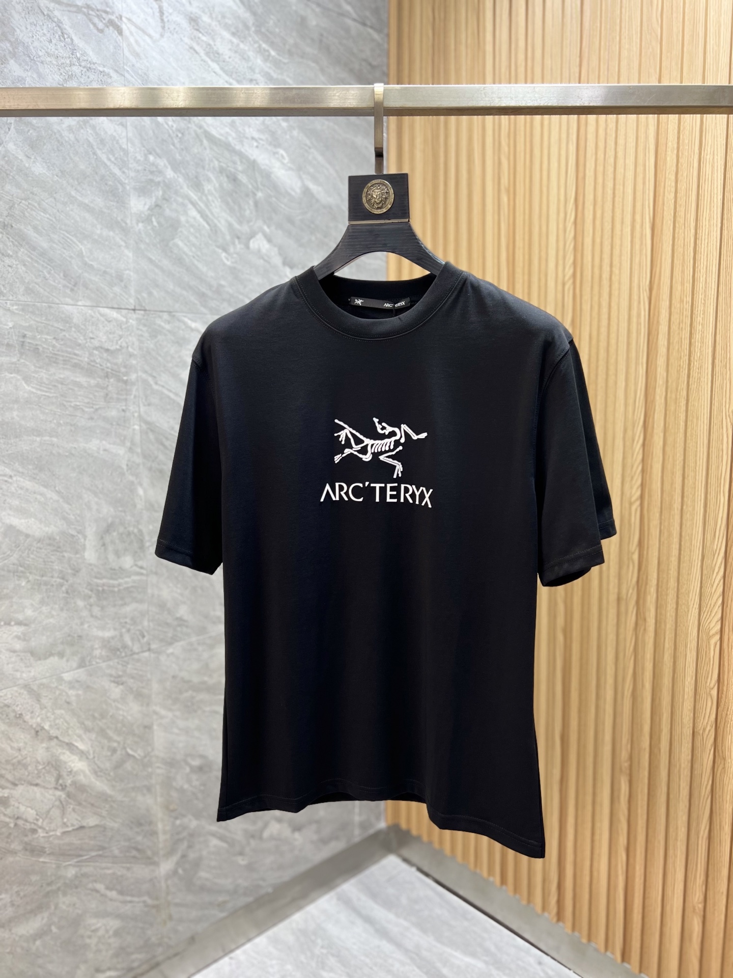 NO:459231,Arc/Architecture Bird New products for spring and summer 2025 are available in new products, complete three standards, mercerized cotton round neck short-sleeved T-shirt, three-dimensional silicone process on chest, good products do not need to be introduced too much, look at the details, counter number M-XXXL 175/140 Suggestions, arc'teryx, T-shirt,tees, t-shirt,alexander wang19860909Arc/始祖鸟 2025年春夏新品上新 三标齐全 丝光棉圆领短袖T恤 胸前立体硅胶工艺 好货不用过多介绍 看细节 专柜码数M-XXXL 175/140建议L,arc'teryx,T-shirt,tees，t-shirt,alexander wang,Men's clothing