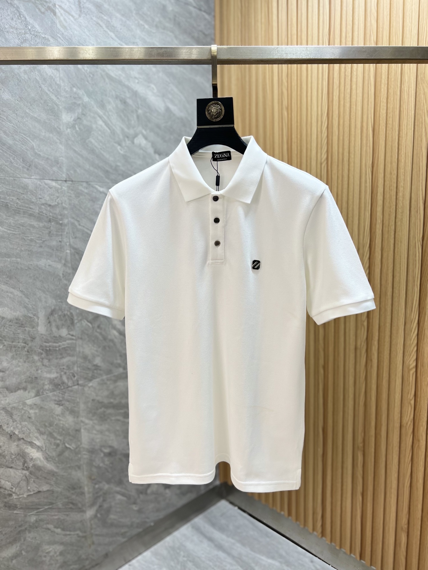 NO:455341,zZEGNA/Jenia 2025 new spring and summer products are available, complete three standards, lapel short-sleeved POLO shirt, good products do not need to be introduced too much, look at the details, counter number M-XXXL 175/140 Suggestions L,,zegna,T-shirt,alexander wang19860909zZEGNA/杰尼亚 2025年春夏新品上新 三标齐全 翻领短袖POLO衫 好货不用过多介绍 看细节 专柜码数M-XXXL 175/140建议L,,zegna,T-shirt,alexander wang,Men's clothing