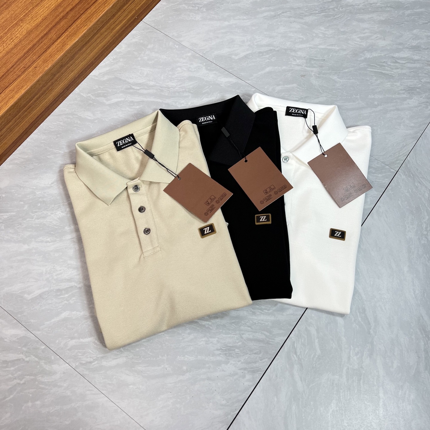 NO:459307,zZEGNA/Jenia 2025 new spring and summer products are available, complete three standards, lapel short-sleeved POLO shirt, good products do not need to be introduced too much, look at the details, counter number M-XXXL 175/140 Suggestions L,,zegna,T-shirt,alexander wang19860909zZEGNA/杰尼亚 2025年春夏新品上新 三标齐全 翻领短袖POLO衫 好货不用过多介绍 看细节 专柜码数M-XXXL 175/140建议L,,zegna,T-shirt,alexander wang,Men's clothing