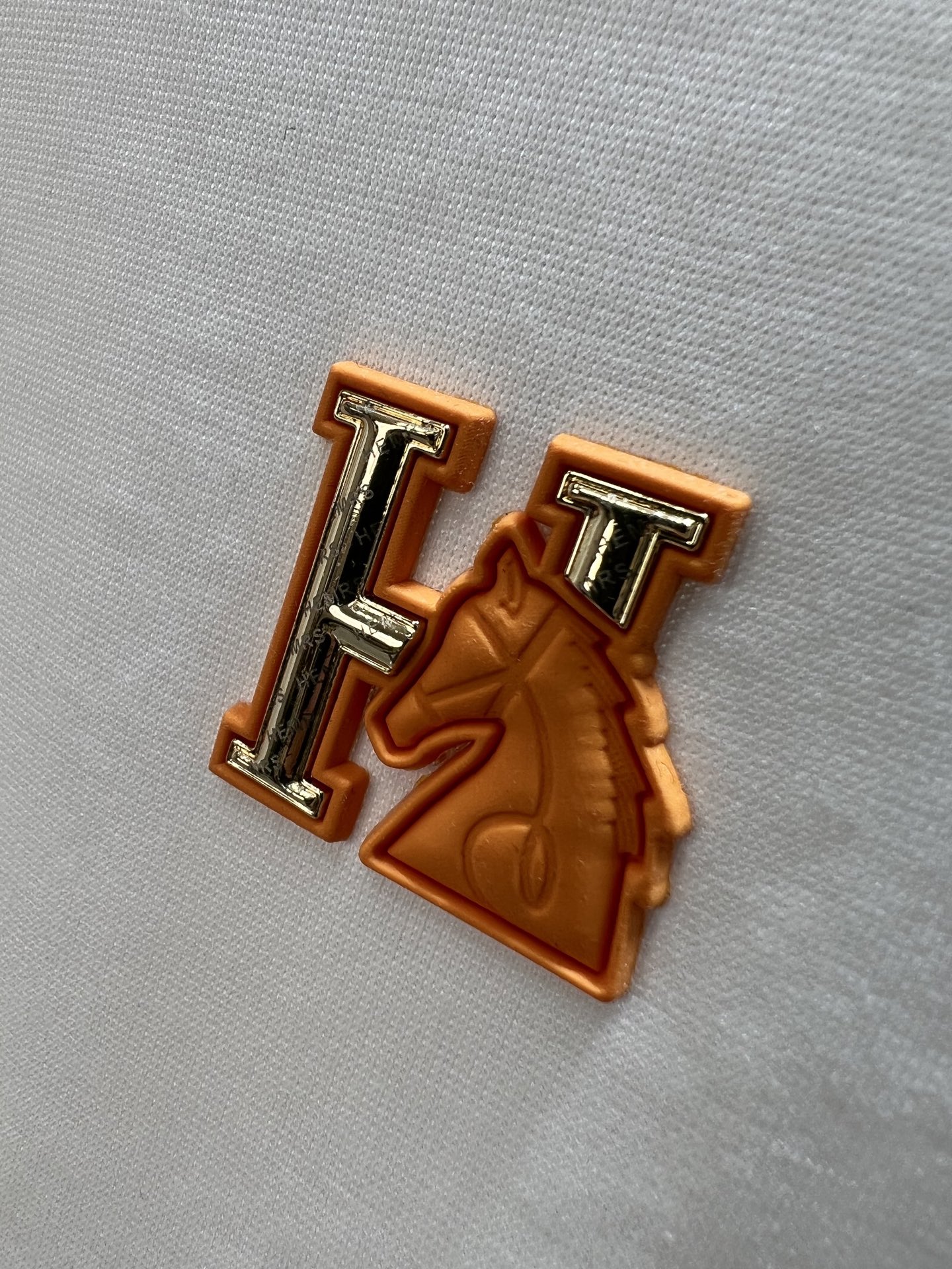 NO:462473,Hermes/Hermes 2025 spring and summer new products are available, complete three standards, mercerized cotton round neck short-sleeved T-shirt, three-dimensional glue dripping process on the chest, good products do not need to be introduced too much, look at the details, counter number M-XXXL /140 suggestions L,, hermes, hermes, T-shirt,tees, t-shirt,alexander wang19860909Hermes/爱马仕 2025年春夏新品上新 三标齐全 丝光棉圆领短袖T恤 胸前立体滴胶工艺 好货不用过多介绍 看细节 专柜码数M-XXXL /140建议L,,hermes,hermes,T-shirt,tees，t-shirt,alexander wang,Men's clothing