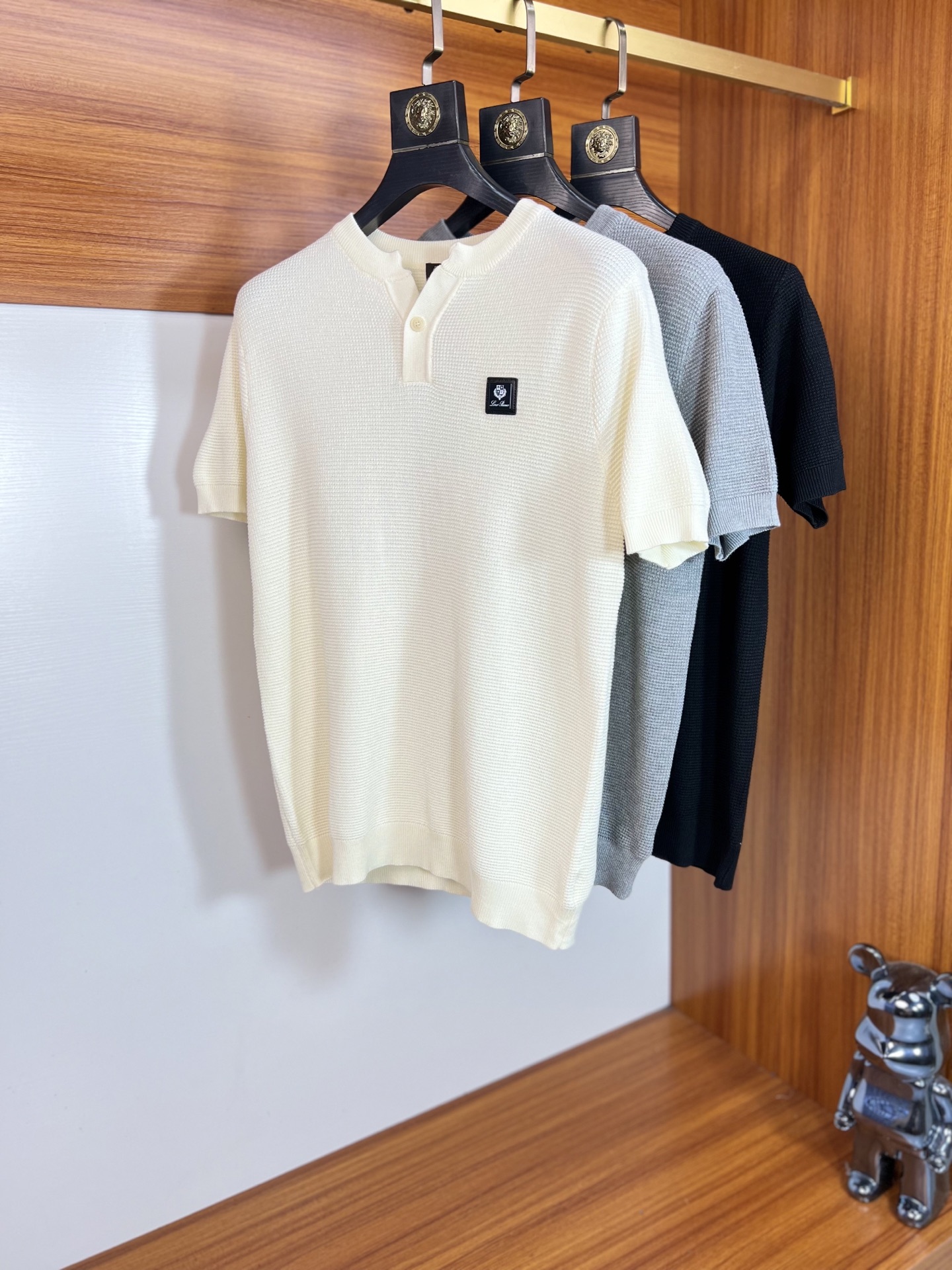 NO:462525,LP New products for Spring and Summer 2019 are available, complete three standards, sweaters, no need to introduce too much good products, look at the details, counter number M-XXXL /140 suggestions L, loro piana, alexander wang19860909LP 年春夏新品上新 三标齐全 针织衫 好货不用过多介绍 看细节 专柜码数M-XXXL /140建议L,,loro piana,alexander wang,Men's clothing