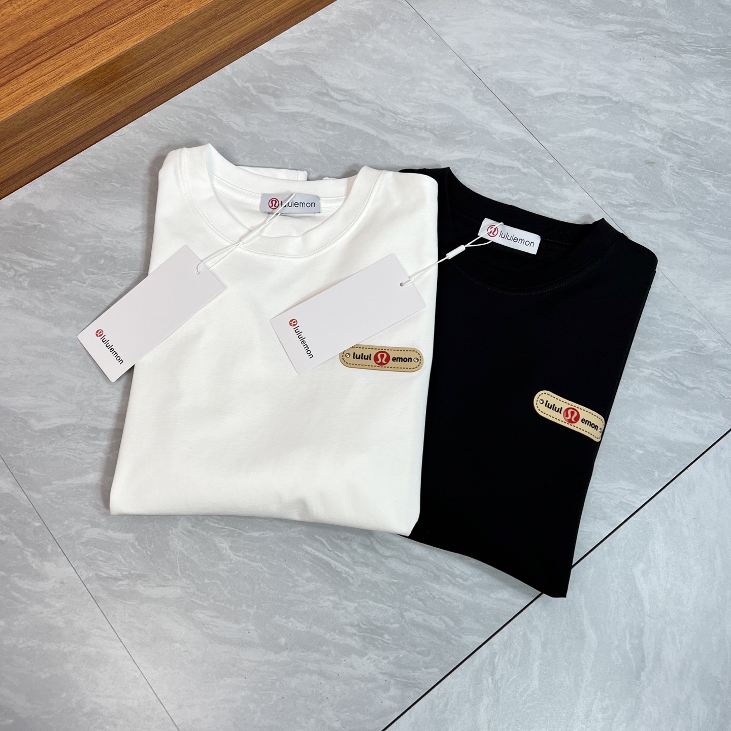 NO:471839,lulu 2025 spring and summer new products are available, complete three standards, mercerized cotton round neck short-sleeved T-shirt, three-dimensional glue dripping process on chest, good products do not need to be introduced too much, look at the details, counter number M-XXXL 175/140 Suggestions L,, T-shirt,tees, t-shirt,alexander wang19860909lulu 2025年春夏新品上新 三标齐全 丝光棉圆领短袖T恤 胸前立体滴胶工艺 好货不用过多介绍 看细节 专柜码数M-XXXL 175/140建议L,,T-shirt,tees，t-shirt,alexander wang,Men's clothing