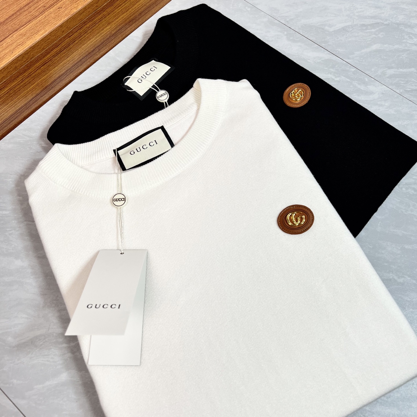 NO:515628,Gucci/Gucci New products for spring and summer 2025 are available in new products, complete three standards, round neck sweater, embroidery craftsmanship, good products do not need to be introduced too much, look at the details, counter number M-XXXL 175/140 Suggestions L,,gucci,sweaters,alexander wang19860909Gucci/古奇 2025年春夏新品上新 三标齐全 圆领毛衣 刺绣工艺 好货不用过多介绍 看细节 专柜码数M-XXXL 175/140建议L,,gucci,sweaters,alexander wang,Men's clothing