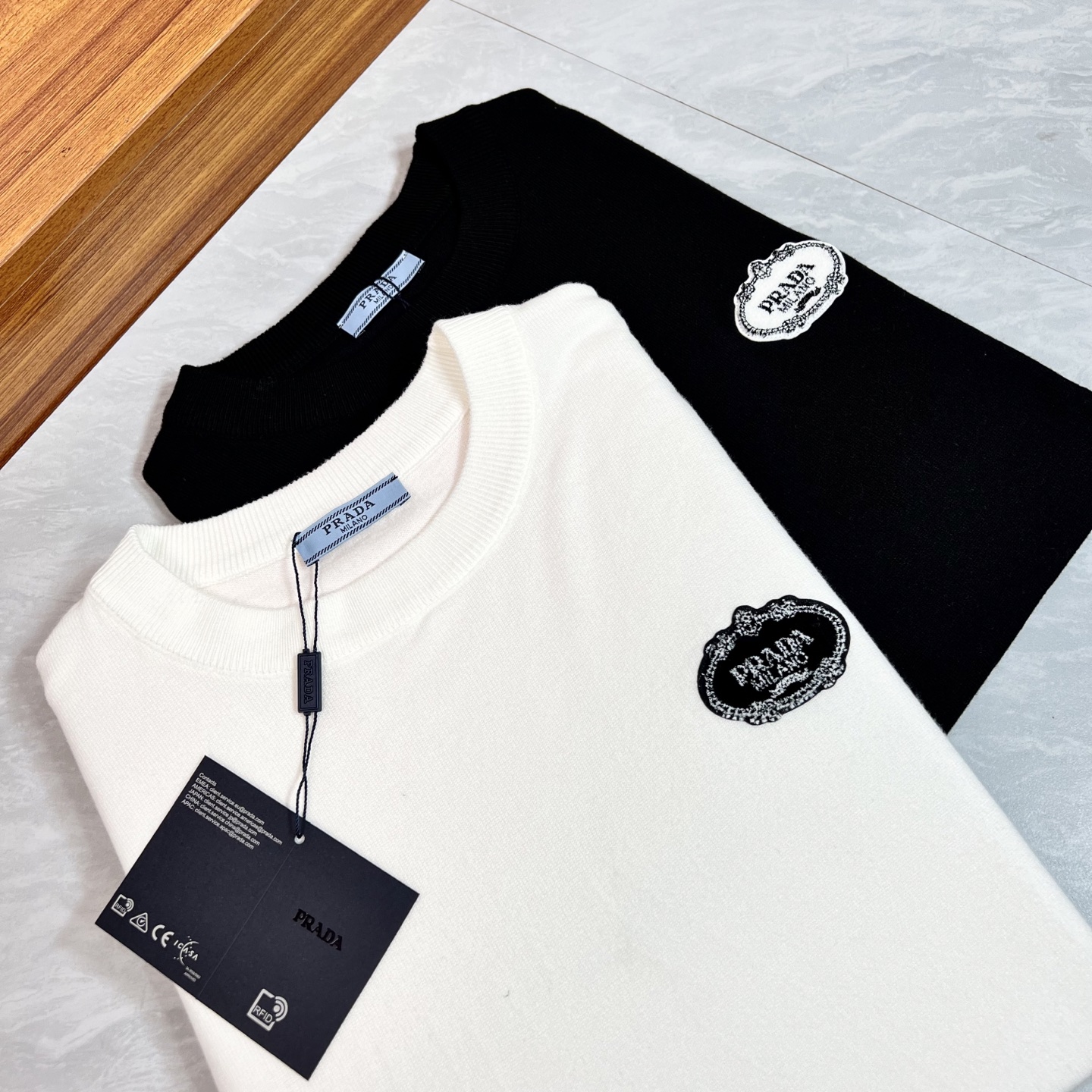 NO:514709,Prada/Prada 2025 new spring and summer products are available, three standards are complete, round neck sweater, good products do not need to be introduced too much, look at the details, counter number M-XXXL /140 suggestions L,,prada,prada,sweaters,alexander wang19860909Prada/普拉达 2025年春夏新品上新 三标齐全 圆领毛衣 好货不用过多介绍 看细节 专柜码数M-XXXL /140建议L,,prada,prada,sweaters,alexander wang,Men's clothing