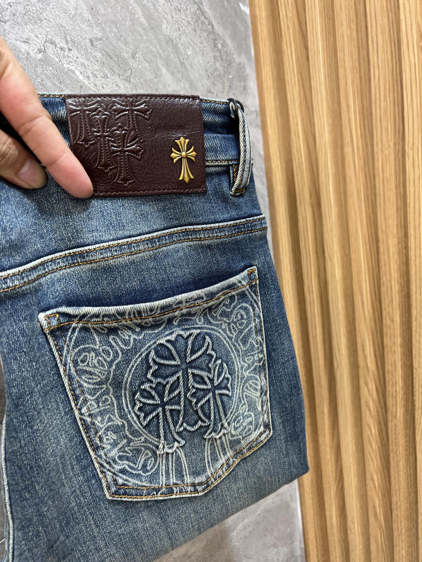 NO:518717,Ch/Croxin 2025 autumn and winter new products, complete three standards, jeans, good products, don't need to introduce too much, look at the details, counter number 29-38, 175/140 upper body 32, chrome hearts, jeans, alexander wang19860909Ch/克罗心 2025秋冬新品 三标齐全 牛仔裤 好货不用过多介绍 看细节 专柜码数29-38 175/140上身32码,,chrome hearts,jeans,alexander wang,Men's clothing