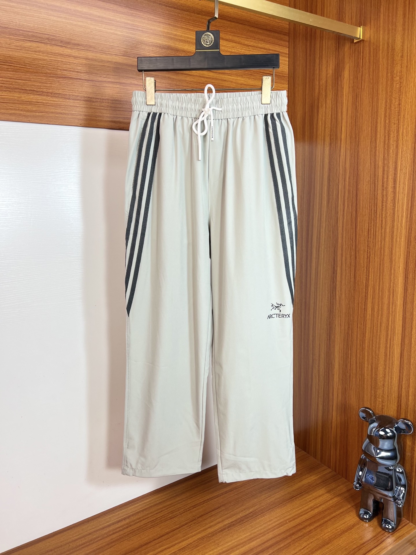 NO:518736,Arc/Architecture Bird 2025 Spring and Summer New Products, Complete Three Standards, Casual Pants, Don’t need to introduce too much good products, look at the details, Counter code L-4XL 175/140 Upper body recommendation XL, arc'teryx, alexander wang19860909Arc/始祖鸟 2025春夏新品 三标齐全 休闲裤 好货不用过多介绍 看细节 专柜码数L-4XL 175/140上身建议XL,arc'teryx,alexander wang,Men's clothing