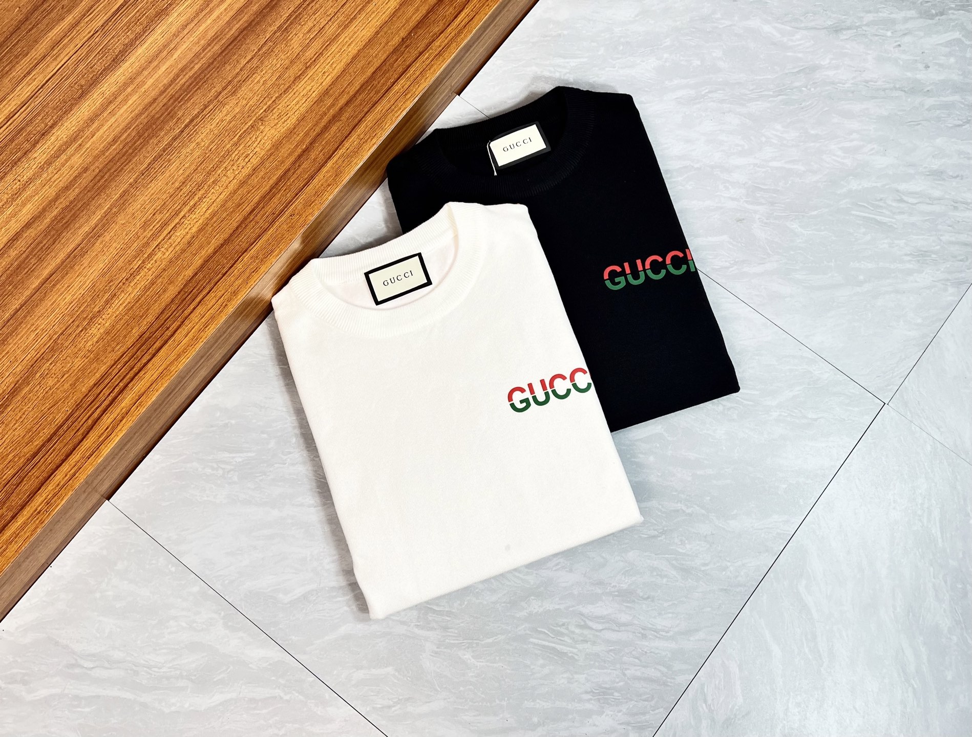 NO:519267,Gucci/Gucci New products for spring and summer 2025 are available in new products, complete three standards, round neck sweater, good products do not need to be introduced too much, look at the details, counter number M-XXXL 175/140 Suggestions L,,gucci,sweaters,alexander wang19860909Gucci/古奇 2025年春夏新品上新 三标齐全 圆领毛衣 好货不用过多介绍 看细节 专柜码数M-XXXL 175/140建议L,,gucci,sweaters,alexander wang,Men's clothing