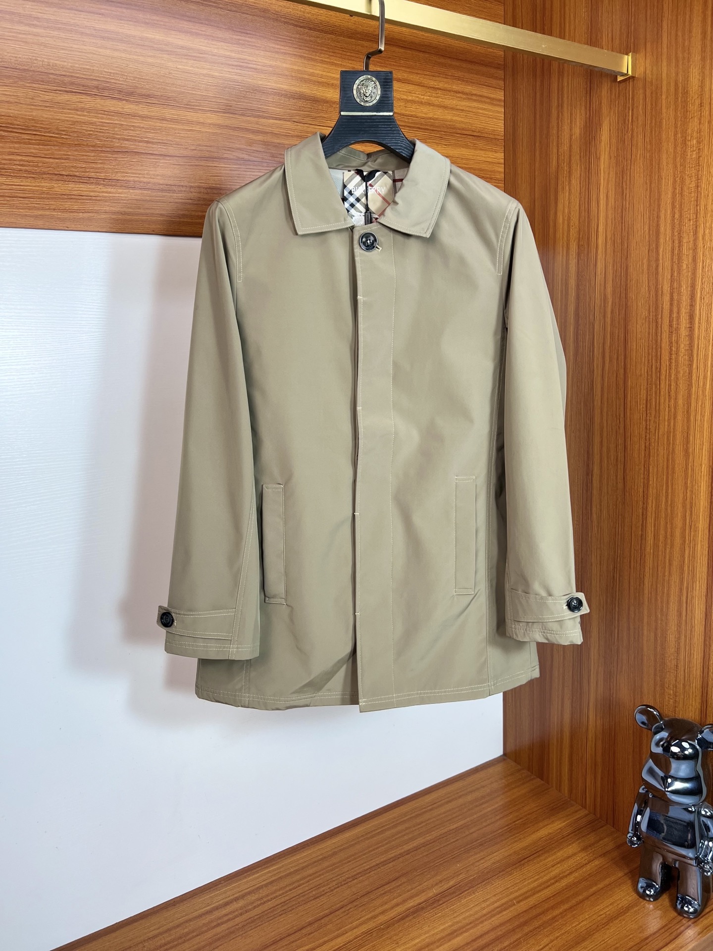 NO:519276,Burberry/Burberry New products for spring and summer 2025 are available in new products, complete three standards, windbreaker jacket, jacket, good products, look at details, counter code M-XXXL 175/140 Suggestions,,burberry,burberry,jackets & coats,jackets & coats,alexander wang19860909Burberry/巴宝莉 2025年春夏新品上新 三标齐全 风衣夹克外套 好货不用过多介绍 看细节 专柜码数M-XXXL 175/140建议L,,burberry,burberry,jackets & coats,jackets & coats,alexander wang,Men's clothing