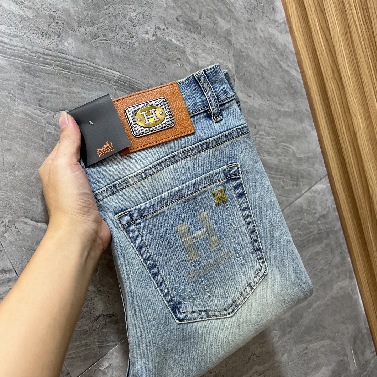 NO:521704,Hermes/Hermes 2025 autumn and winter new products, complete three standards, jeans, good products, don't need to be introduced too much, look at the details, counter number 28-38 / 140 upper body 32,,hermes,hermes,jeans,alexander wang19860909Hermes/爱马仕 2025秋冬新品 三标齐全 牛仔裤 好货不用过多介绍 看细节 专柜码数28-38 /140上身32码,,hermes,hermes,jeans,alexander wang,Men's clothing