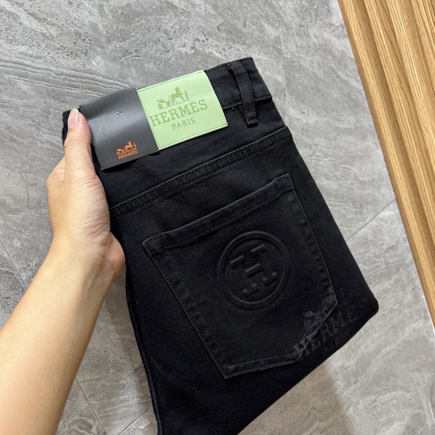 NO:522950,Hermes/Hermes 2025 autumn and winter new products, complete three standards, jeans, good products, don't need to be introduced too much, look at the details, counter number 28-38, 175/140 upper body 32,, hermes, hermes, jeans, alexander wang19860909Hermes/爱马仕 2025秋冬新品 三标齐全 牛仔裤 好货不用过多介绍 看细节 专柜码数28-38 175/140上身32码,,hermes,hermes,jeans,alexander wang,Men's clothing