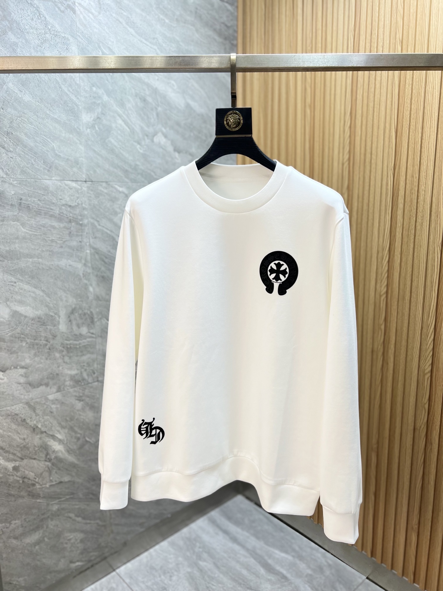 NO:540026,Ch/Croxin 2025 autumn and winter new products, complete three standards, air cotton round neck sweatshirts, same style for men and women, no need to introduce too much good products, look at the details, counter code number M-XXXL 175/140 Suggestions L,,chrome hearts,hoodie,sweatshirts,alexander wang19860909Ch/克罗心 2025秋冬新品 三标齐全 空气棉圆领卫衣 男女同款 好货不用过多介绍 看细节 专柜码数 M-XXXL 175/140建议L,,chrome hearts,hoodie,sweatshirts,alexander wang,Men's clothing