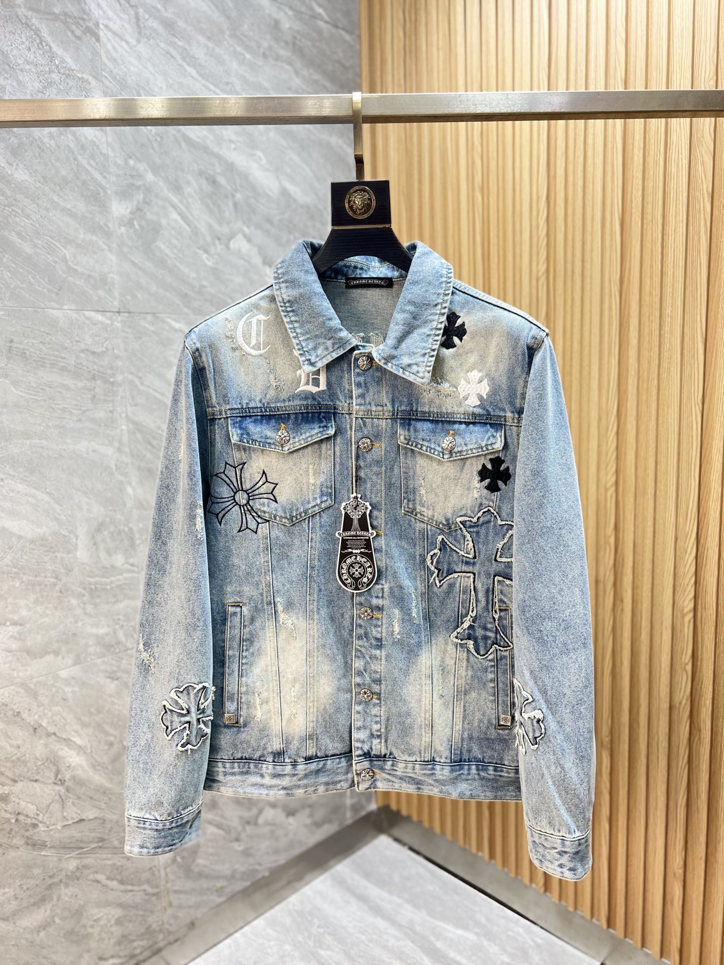 NO:568182,Ch/Chrome Hearts 2025 Autumn and Winter New Products, Complete with Three Standards, Jackets and Coats. Good products, no need to introduce too much. Look at the details. Counter size M-XXXL /140 recommended L,,chrome hearts,jackets & coats,jackets & coats,alexander wang19860909Ch/克罗心 2025年秋冬新品上新 三标齐全 夹克外套 好货不用过多介绍 看细节 专柜码数M-XXXL /140建议L,,chrome hearts,jackets & coats,jackets & coats,alexander wang,Men's clothing