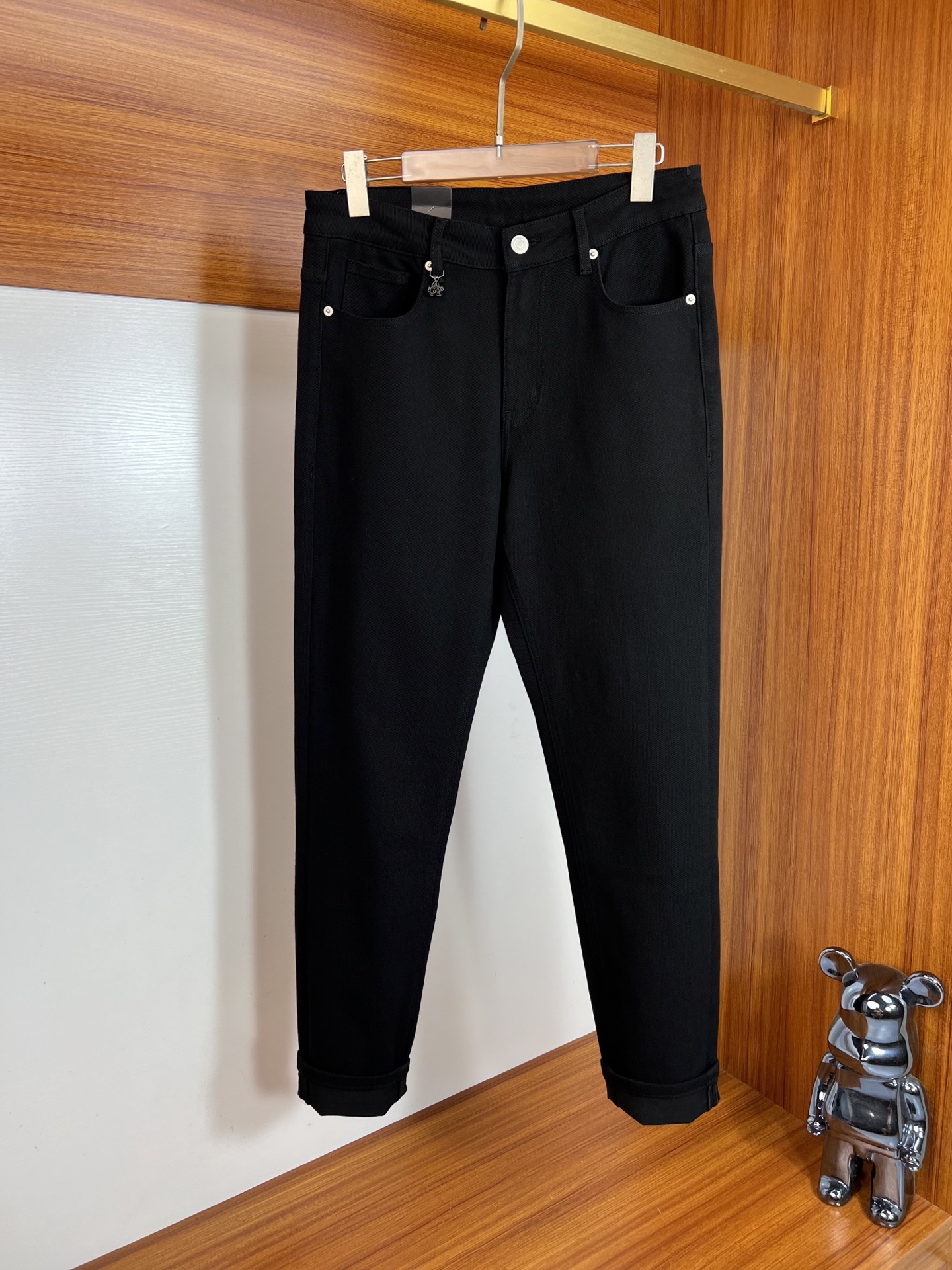 NO:644237,prade/Prada 2025 autumn and winter new products, complete with three labels, jeans, good products, no need to introduce too much, look at the details, counter size 28-38, 175/140 upper body size 32,, prada, prada, jeans, alexander wang19860909prade/普拉达 2025秋冬新品 三标齐全 牛仔裤 好货不用过多介绍 看细节 专柜码数28-38 175/140上身32码,,prada,prada,jeans,alexander wang,Men's clothing