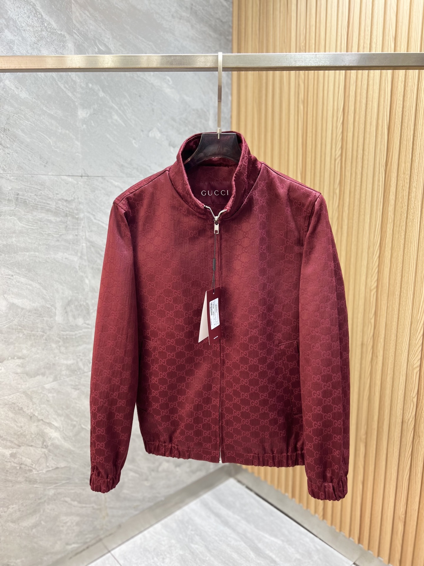 NO:571484,Gucci/Gucci 2025 autumn and winter new products, complete with three labels, jackets and coats. Good products need no introduction. Look at the details. Counter size M-XXXL /140 recommended L,,gucci,jackets & coats,jackets & coats,alexander wang19860909Gucci/古奇 2025年秋冬新品上新 三标齐全 夹克外套 好货不用过多介绍 看细节 专柜码数M-XXXL /140建议L,,gucci,jackets & coats,jackets & coats,alexander wang,Men's clothing