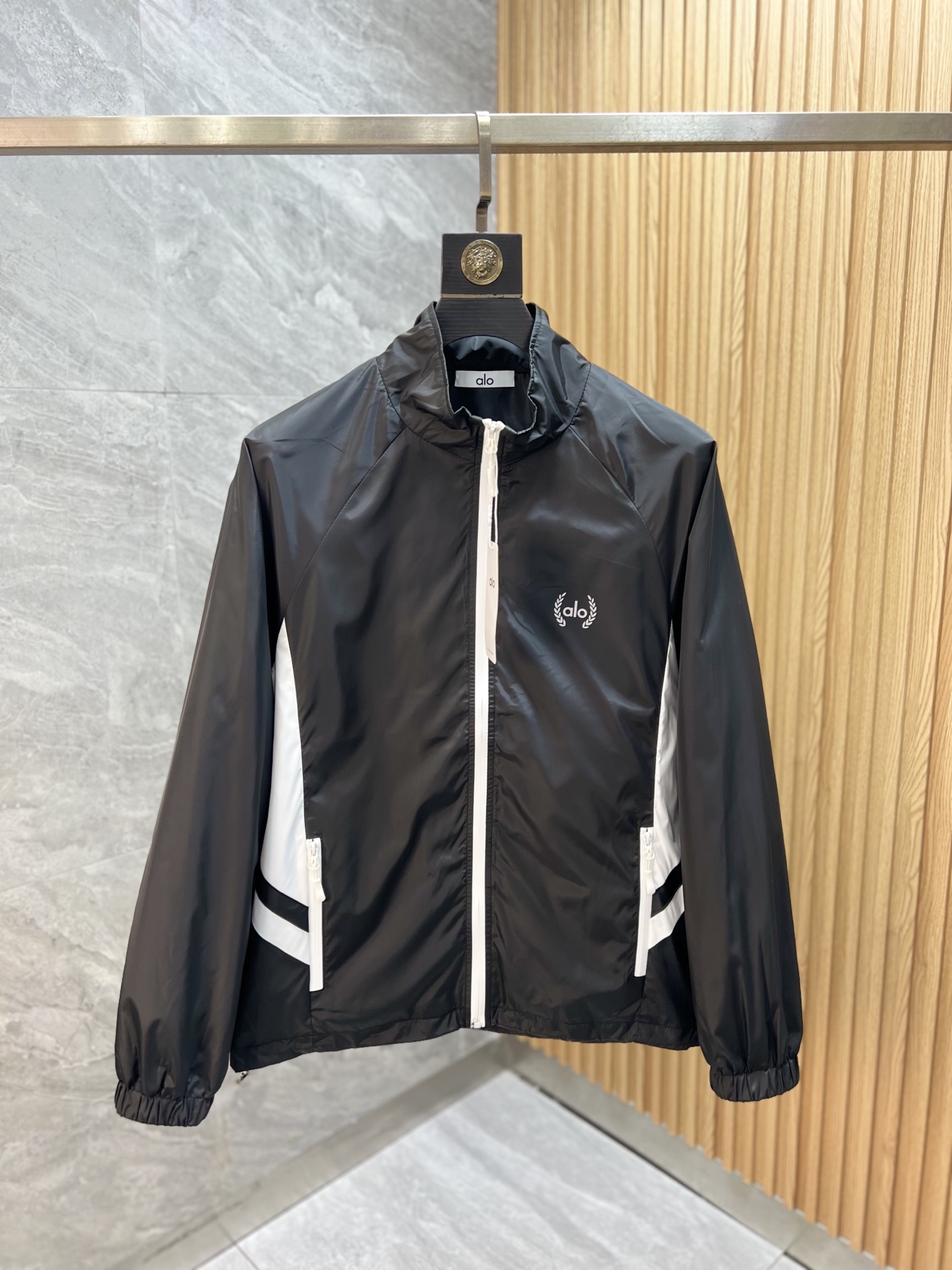 NO:525000,alo 2025 autumn and winter new products are available, complete three standards, jackets, no need to introduce too much good products, look at the details, counter number M-XXXL 175/140 Suggestions L,, jackets & coats, jackets & coats, alexander wang19860909alo 2025年秋冬新品上新 三标齐全 夹克外套 好货不用过多介绍 看细节 专柜码数M-XXXL 175/140建议L,,jackets & coats,jackets & coats,alexander wang,Men's clothing