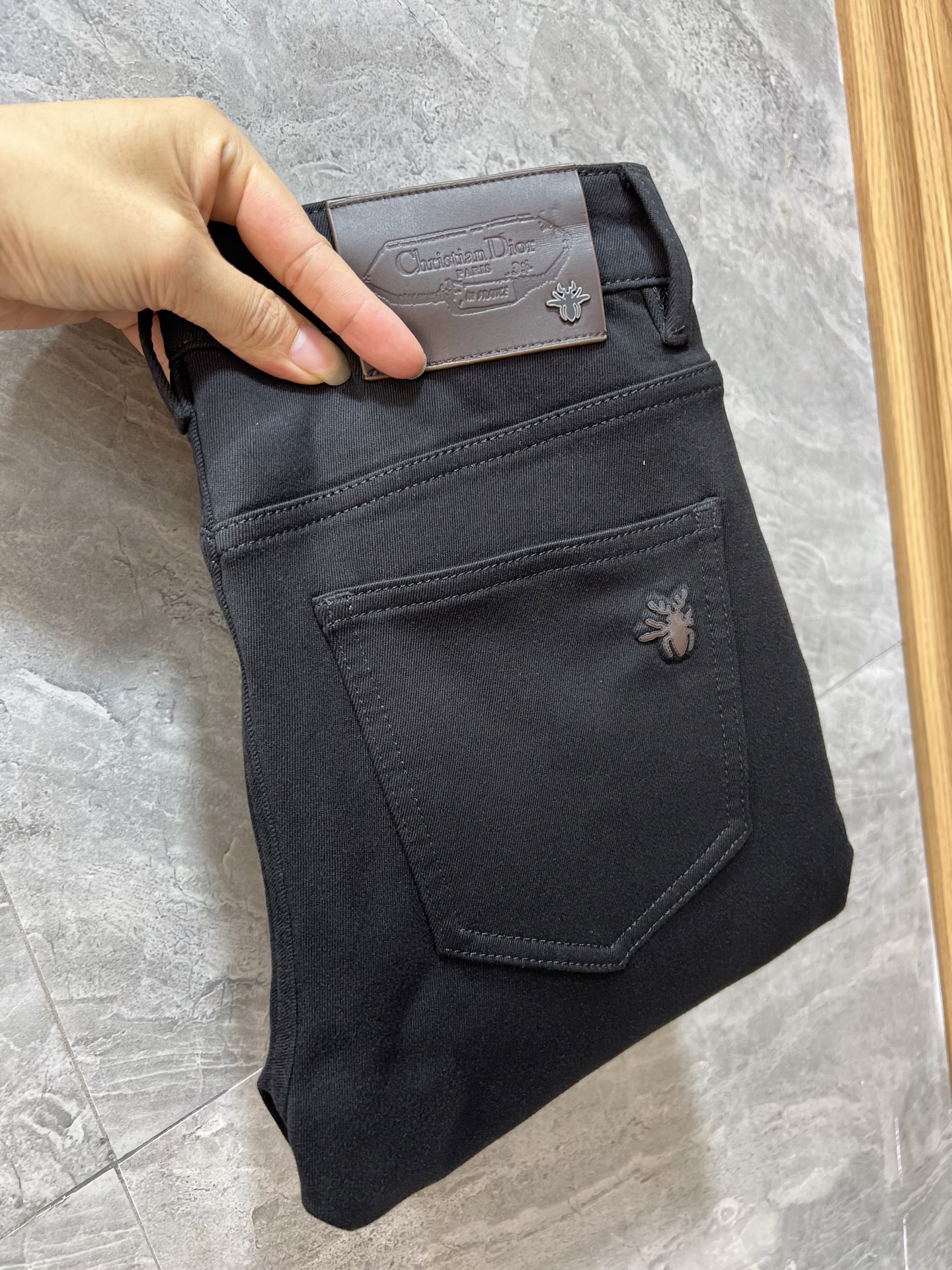 NO:530363,Dior/Dior 2025 autumn and winter new products, complete three standards, jeans, good products, don't need to introduce too much, look at the details, counter number 29-38, 175/140 upper body 32,,dior,dior,jeans,alexander wang19860909Dior/迪奥 2025秋冬新品 三标齐全 牛仔裤 好货不用过多介绍 看细节 专柜码数29-38 175/140上身32码,,dior,dior,jeans,alexander wang,Men's clothing