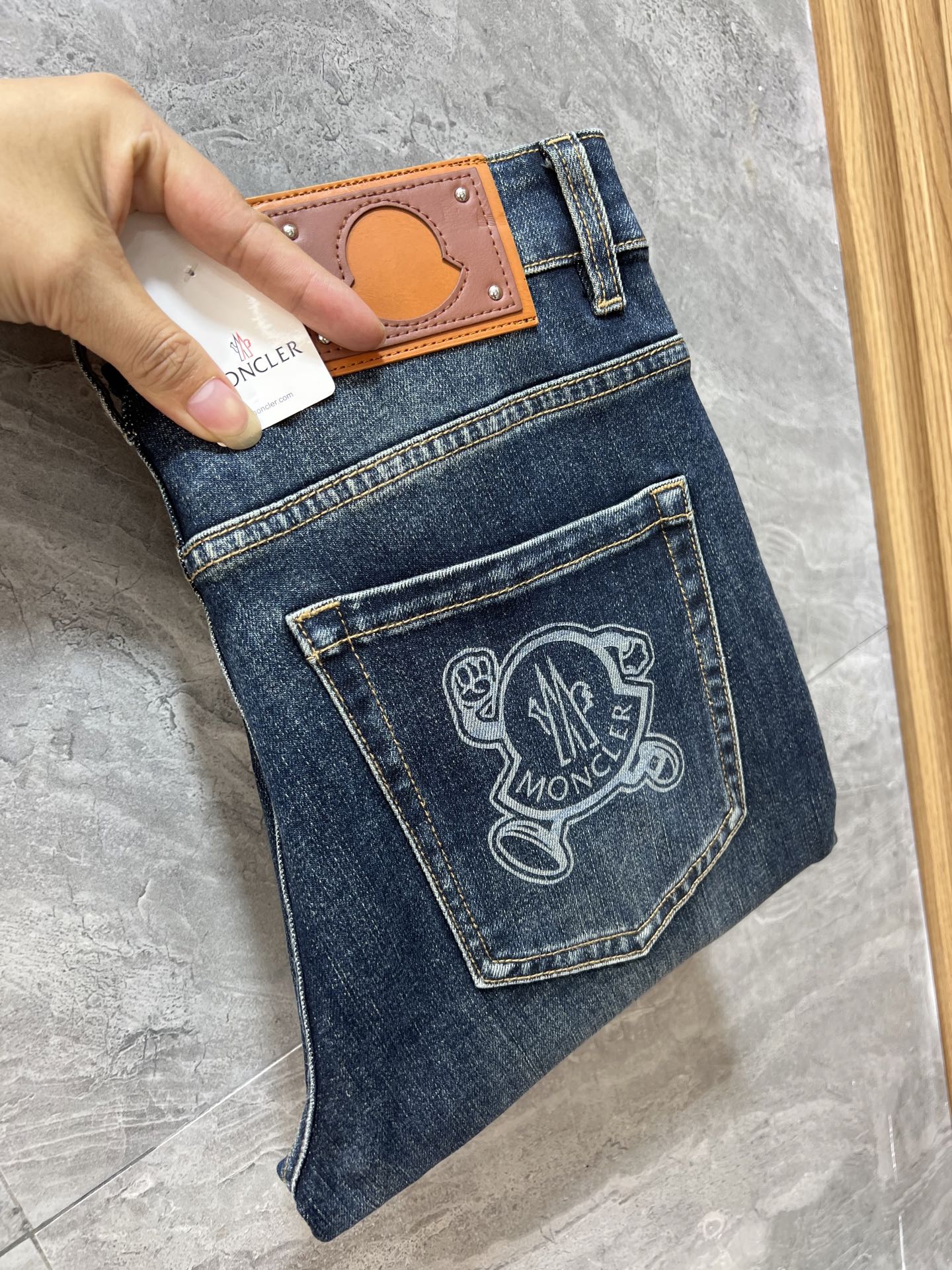 NO:530382,Moncler/家口 2025 autumn and winter new products, complete three standards, jeans, good products, don’t need to be introduced too much, look at the details, counter number 28-38, 175/140 upper body 32,, Moncler, jeans, alexander wang19860909Moncler/蒙口 2025秋冬新品 三标齐全 牛仔裤 好货不用过多介绍 看细节 专柜码数28-38 175/140上身32码,,Moncler,jeans,alexander wang,Men's clothing