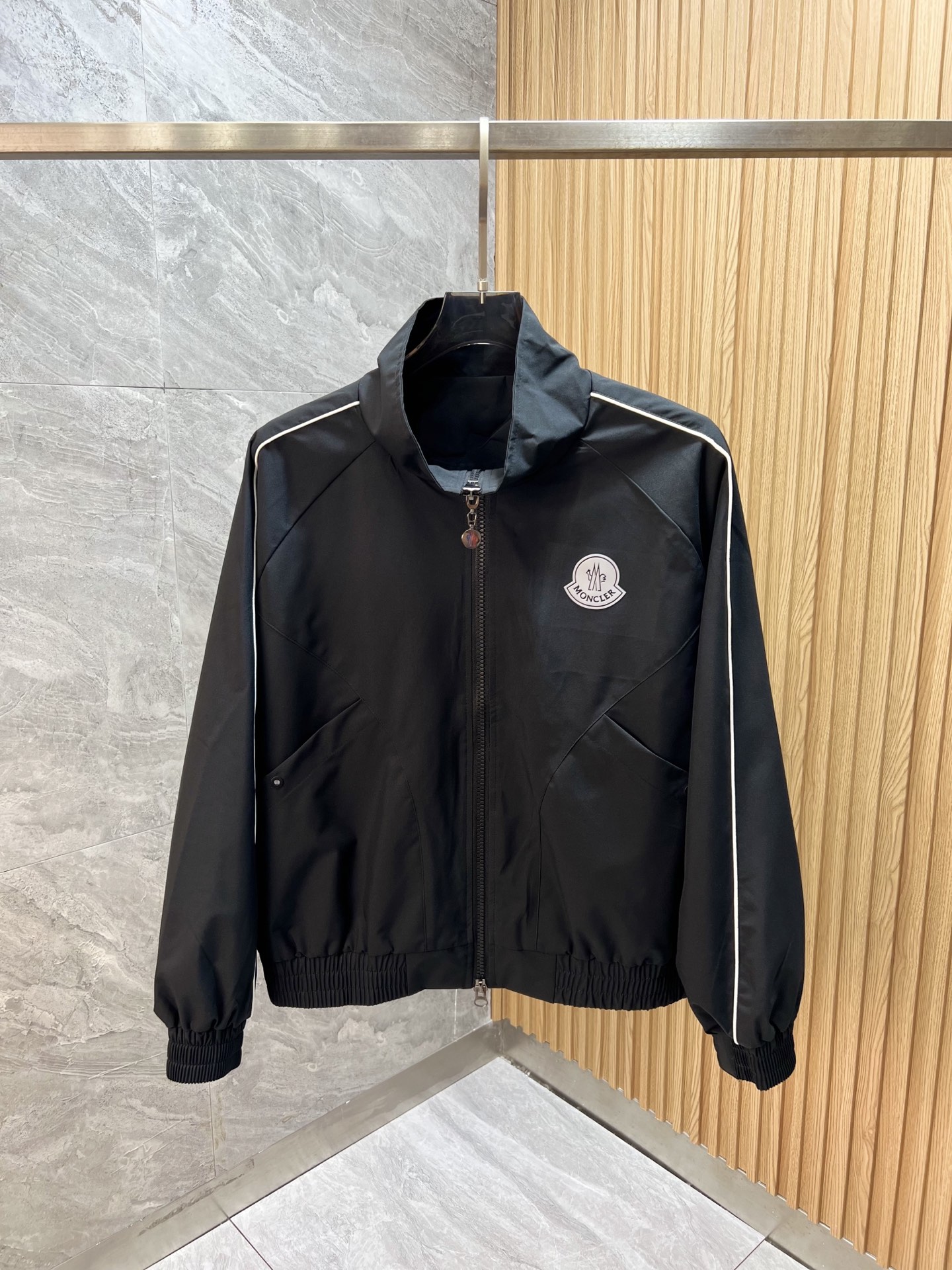 NO:530395,Moncler/家口用 2025 autumn and winter new products are available, complete three standards, jackets, no need to introduce too much good products, look at the details, counter number M-XXXL 175/140 Suggestions L,, Moncler, jackets & coats, jackets & coats, alexander wang19860909Moncler/蒙口 2025年秋冬新品上新 三标齐全 夹克外套 好货不用过多介绍 看细节 专柜码数M-XXXL 175/140建议L,,Moncler,jackets & coats,jackets & coats,alexander wang,Men's clothing