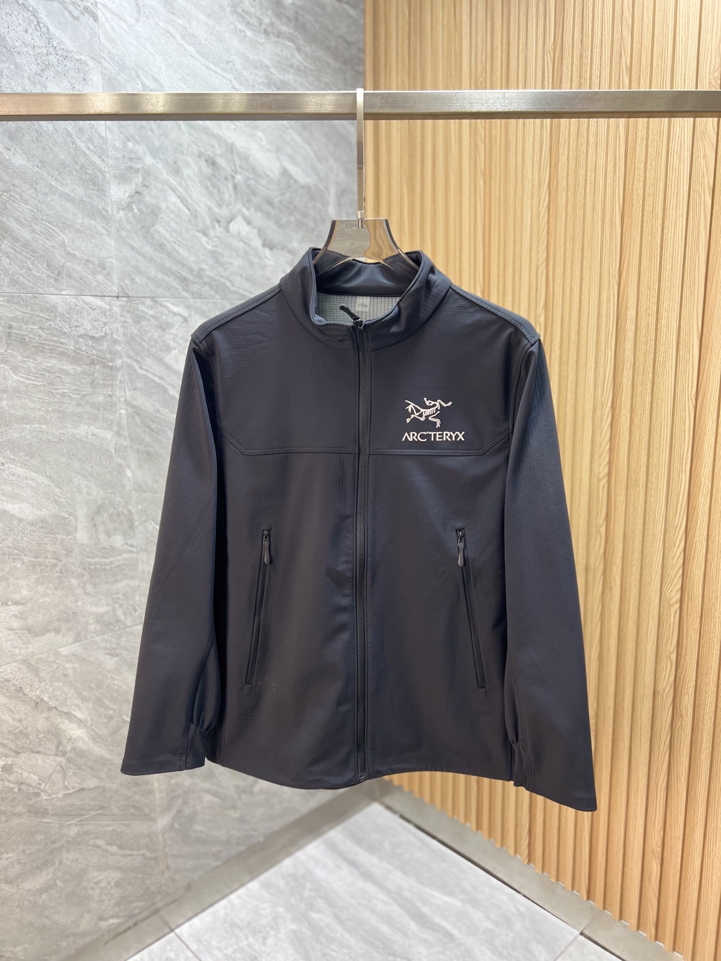 NO:530398,Arc/Architecture Bird 2025 new products are available in autumn and winter. Three standards are complete. Jacket jackets. Don’t need to introduce too much. See details. Counter code M-XXXL 175/140 Suggestions L, arc'teryx, jackets & coats, jackets & coats, alexander wang19860909Arc/始祖鸟 2025年秋冬新品上新 三标齐全 夹克外套 好货不用过多介绍 看细节 专柜码数M-XXXL 175/140建议L,arc'teryx,jackets & coats,jackets & coats,alexander wang,Men's clothing