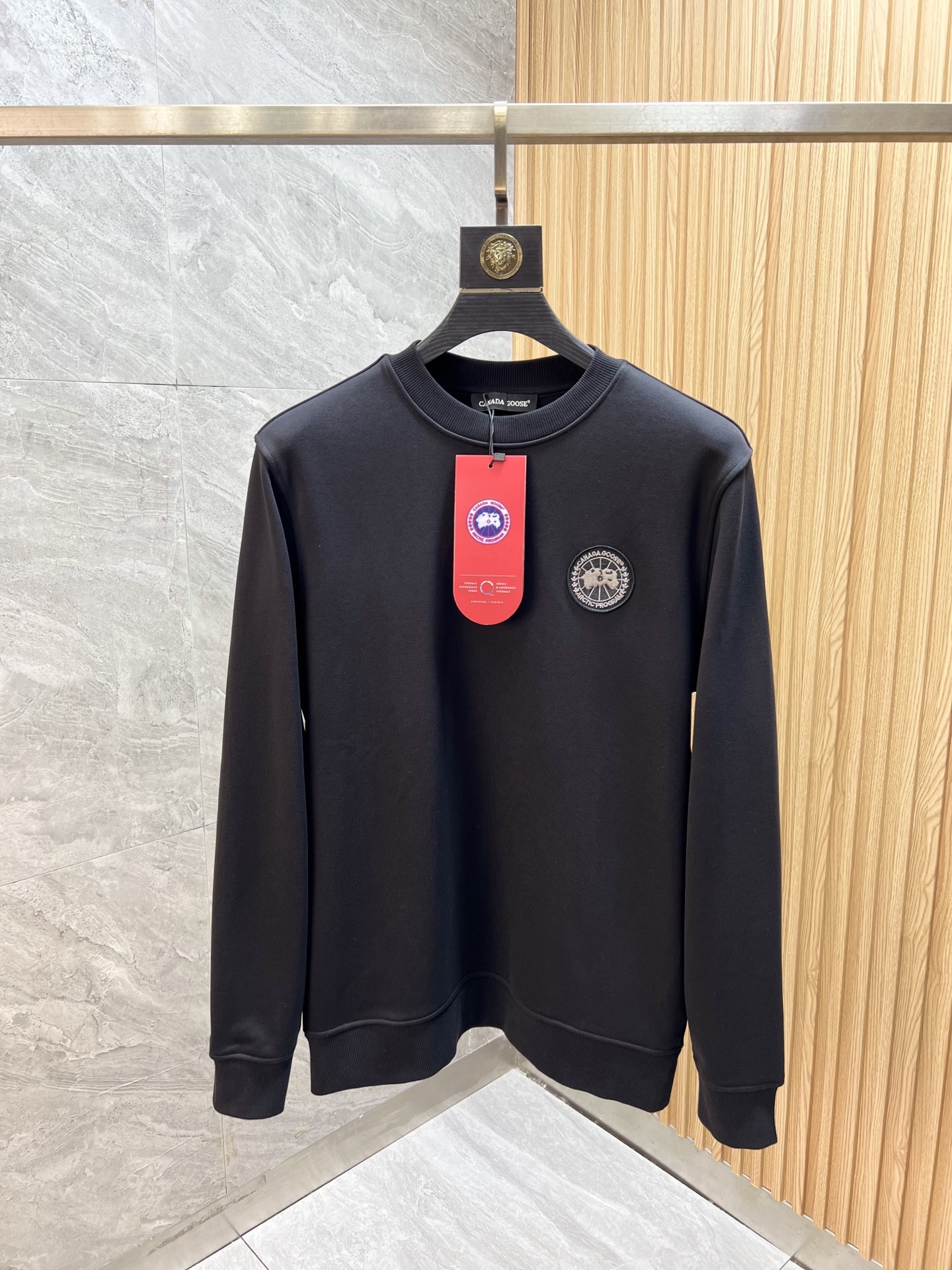 NO:540027,Canada Goose 2025 autumn and winter new product, complete three standards, round neck sweatshirts, same style for men and women, good products do not need to be introduced too much, look at the details, counter code number S-XL 175/140 suggestion M, hoodie, sweatshirts, alexander wang19860909加拿大鹅 2025秋冬新品 三标齐全 圆领卫衣 男女同款 好货不用过多介绍 看细节 专柜码数 S-XL 175/140建议M,,hoodie,sweatshirts,alexander wang,Men's clothing