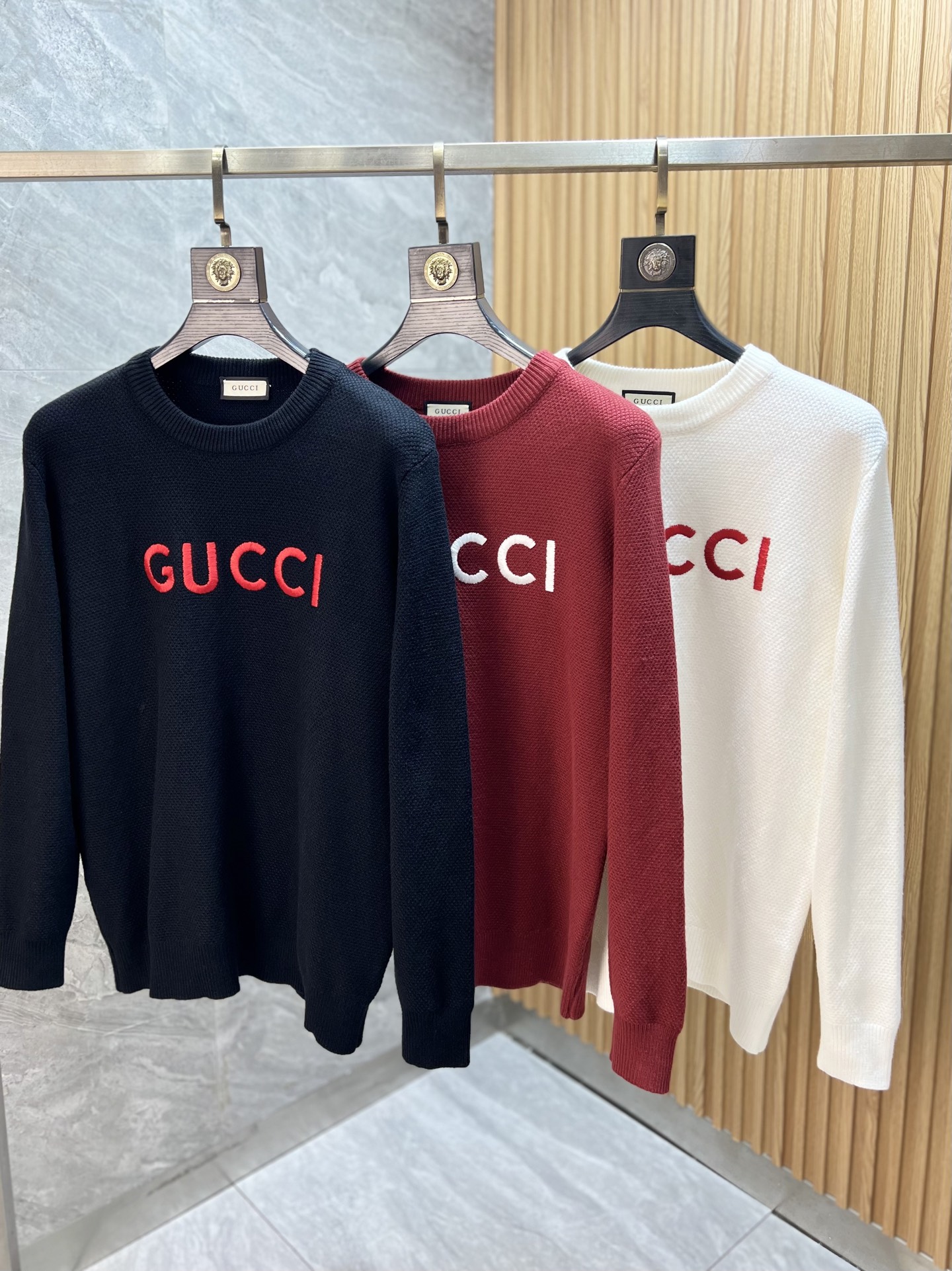 NO:538937,Gucci/Gucci 2025 new autumn and winter products are available, complete three standards, round neck sweater, good products do not need to be introduced too much, look at the details, counter number M-XXXL 175/140 Suggestions L,,gucci,sweaters,alexander wang19860909Gucci/古奇 2025年秋冬新品上新 三标齐全 圆领毛衣 好货不用过多介绍 看细节 专柜码数M-XXXL 175/140建议L,,gucci,sweaters,alexander wang,Men's clothing