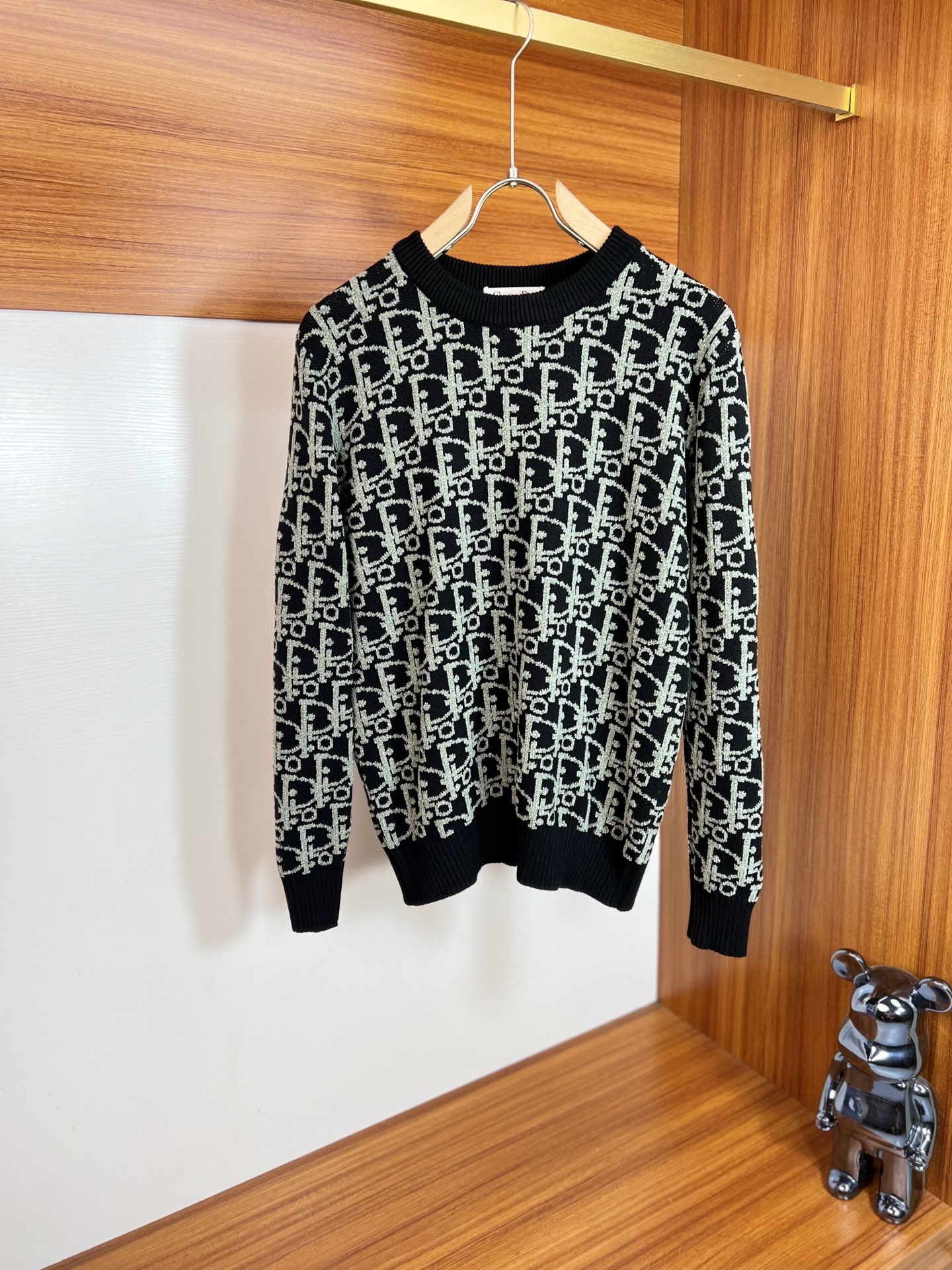 NO:548946,Dior/Dior 2025 autumn and winter new products are available, three standards are complete, round neck sweater, good products do not need to be introduced too much, look at the details, counter number M-XXXL /140 suggestions L,,dior,dior,sweaters,alexander wang19860909Dior/迪奥 2025年秋冬新品上新 三标齐全 圆领毛衣 好货不用过多介绍 看细节 专柜码数M-XXXL /140建议L,,dior,dior,sweaters,alexander wang,Men's clothing