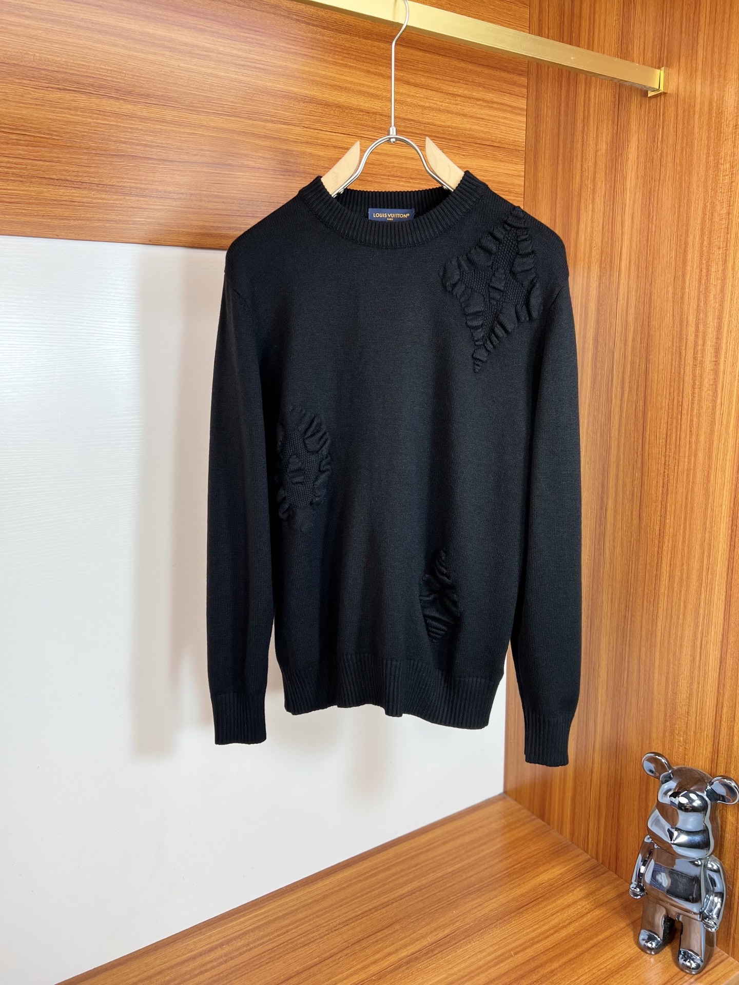 NO:548922,LV/Louis Vuitton 2025 new autumn and winter products are available, complete three standards, round neck sweater, good products do not need to be introduced too much, look at the details, counter number M-XXXL /140 suggestions L,,louis vuitton,louis vuitton,sweaters,alexander wang19860909LV/路易威登 2025年秋冬新品上新 三标齐全 圆领毛衣 好货不用过多介绍 看细节 专柜码数M-XXXL /140建议L,,louis vuitton,louis vuitton,sweaters,alexander wang,Men's clothing