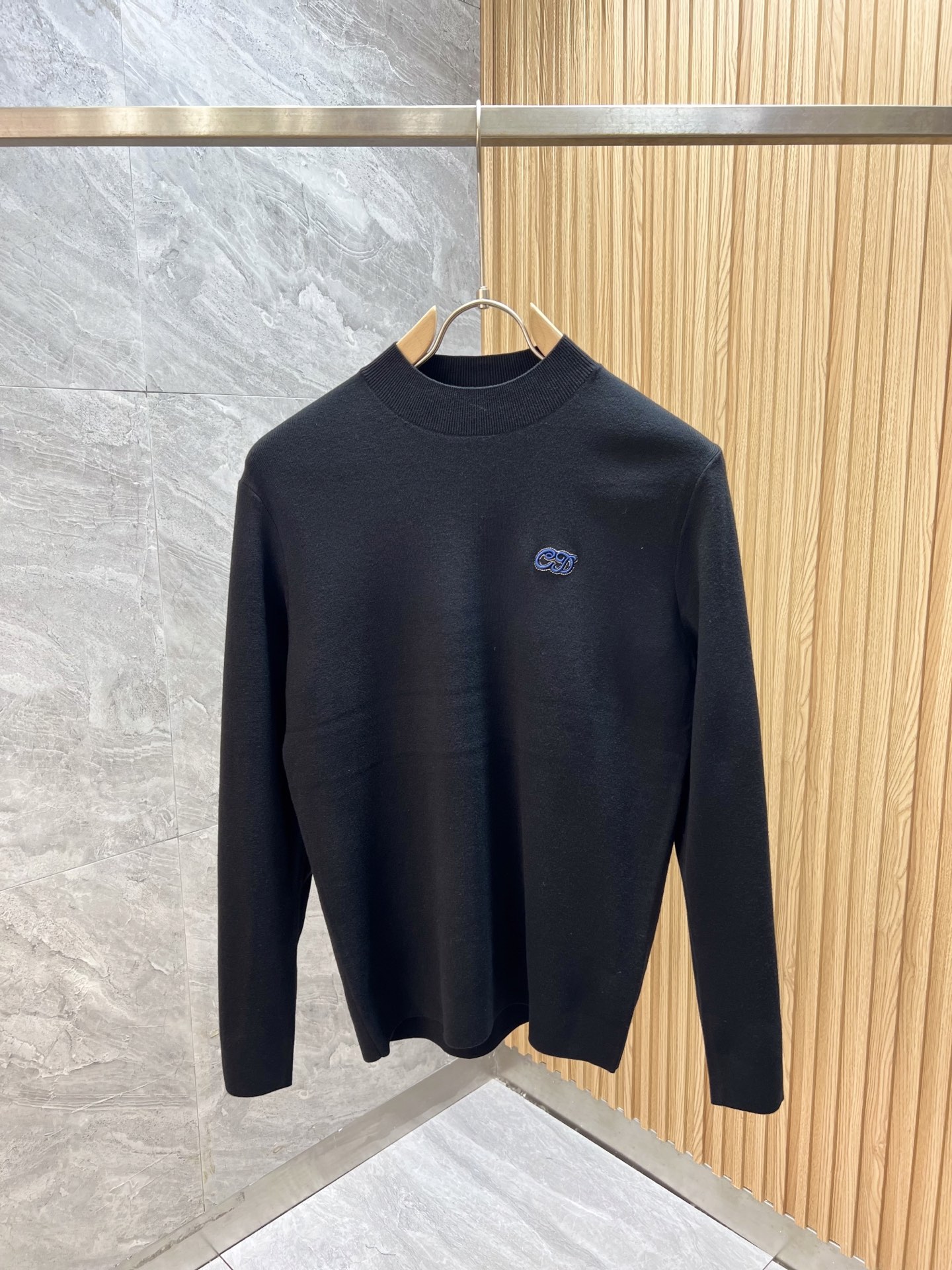 NO:571473,Gucci/Gucci 2025 new autumn and winter new products, complete with three labels, turtleneck sweater, good product, no need to introduce too much, look at the details, counter size M-XXXL /140, recommended L,, gucci, alexander wang19860909Gucci/古奇 2025年秋冬新品上新 三标齐全 高领羊毛衫 好货不用过多介绍 看细节 专柜码数M-XXXL /140建议L,,gucci,alexander wang,Men's clothing