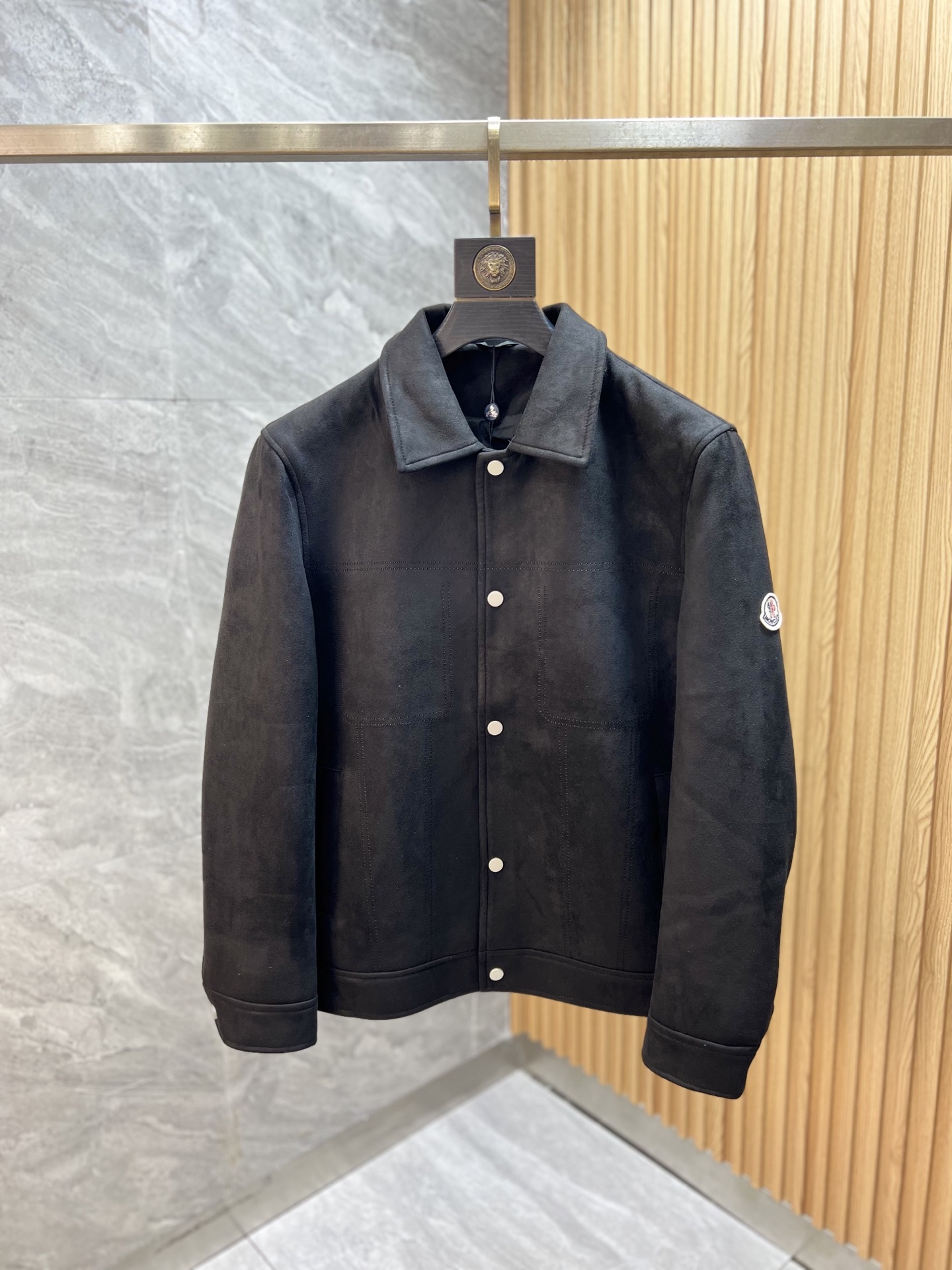NO:599037,Moncler/Mongolia 2025 new autumn and winter new products, complete with three labels, jackets and coats, good products need no introduction, look at the details, counter size M-XXXL 175/140, recommended L,,Moncler,jackets & coats,jackets & coats,alexander wang19860909Moncler/蒙口 2025年秋冬新品上新 三标齐全 夹克外套 好货不用过多介绍 看细节 专柜码数M-XXXL 175/140建议L,,Moncler,jackets & coats,jackets & coats,alexander wang,Men's clothing