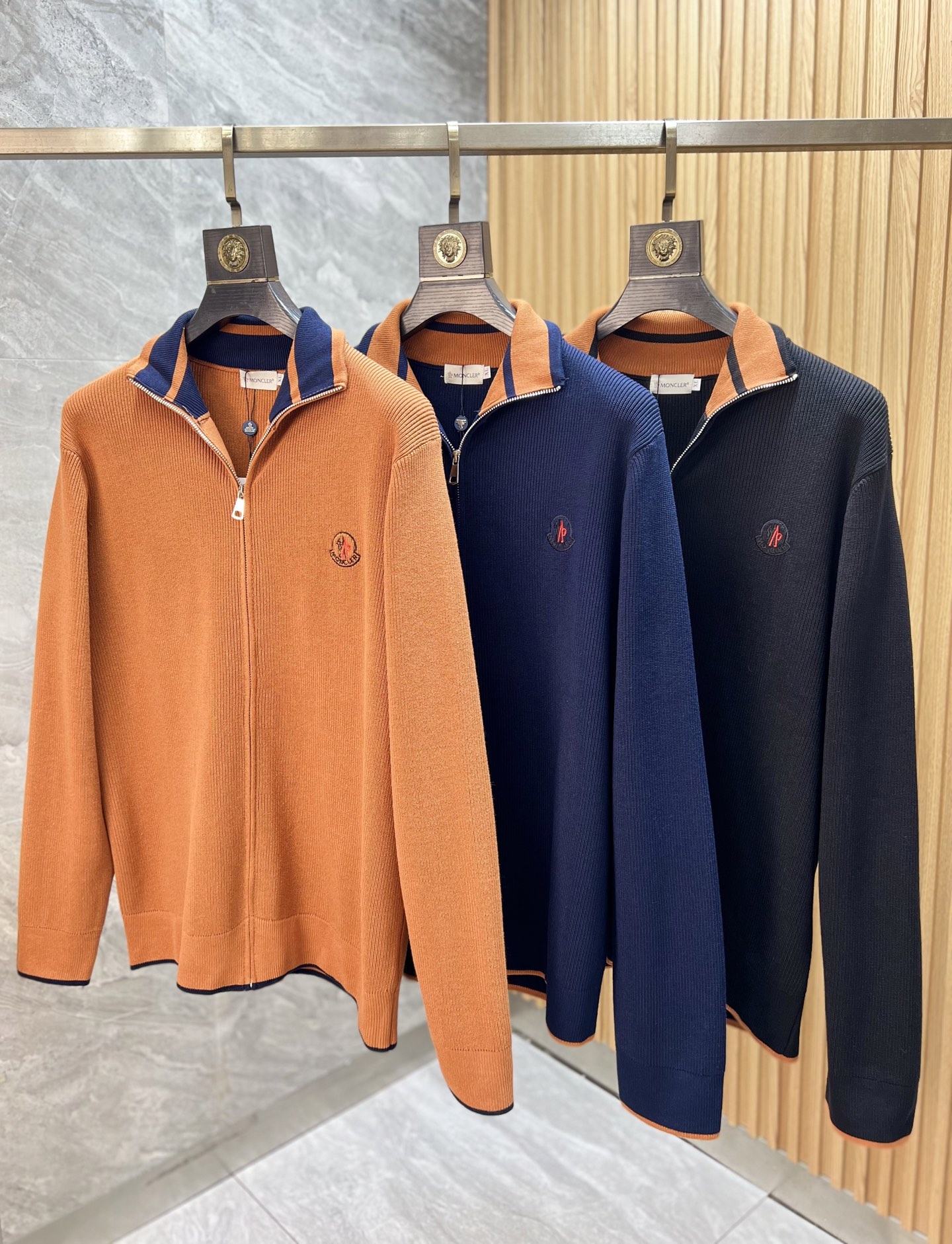 NO:597008,Moncler/Mongolian 2025 new autumn and winter new products, complete with three labels, jackets and sweaters, good products need no introduction, look at the details, counter size M-XXXL 175/140, recommended L,,Moncler,jackets & coats,alexander wang19860909Moncler/蒙口 2025年秋冬新品上新 三标齐全 夹克针织衫 好货不用过多介绍 看细节 专柜码数M-XXXL 175/140建议L,,Moncler,jackets & coats,alexander wang,Men's clothing