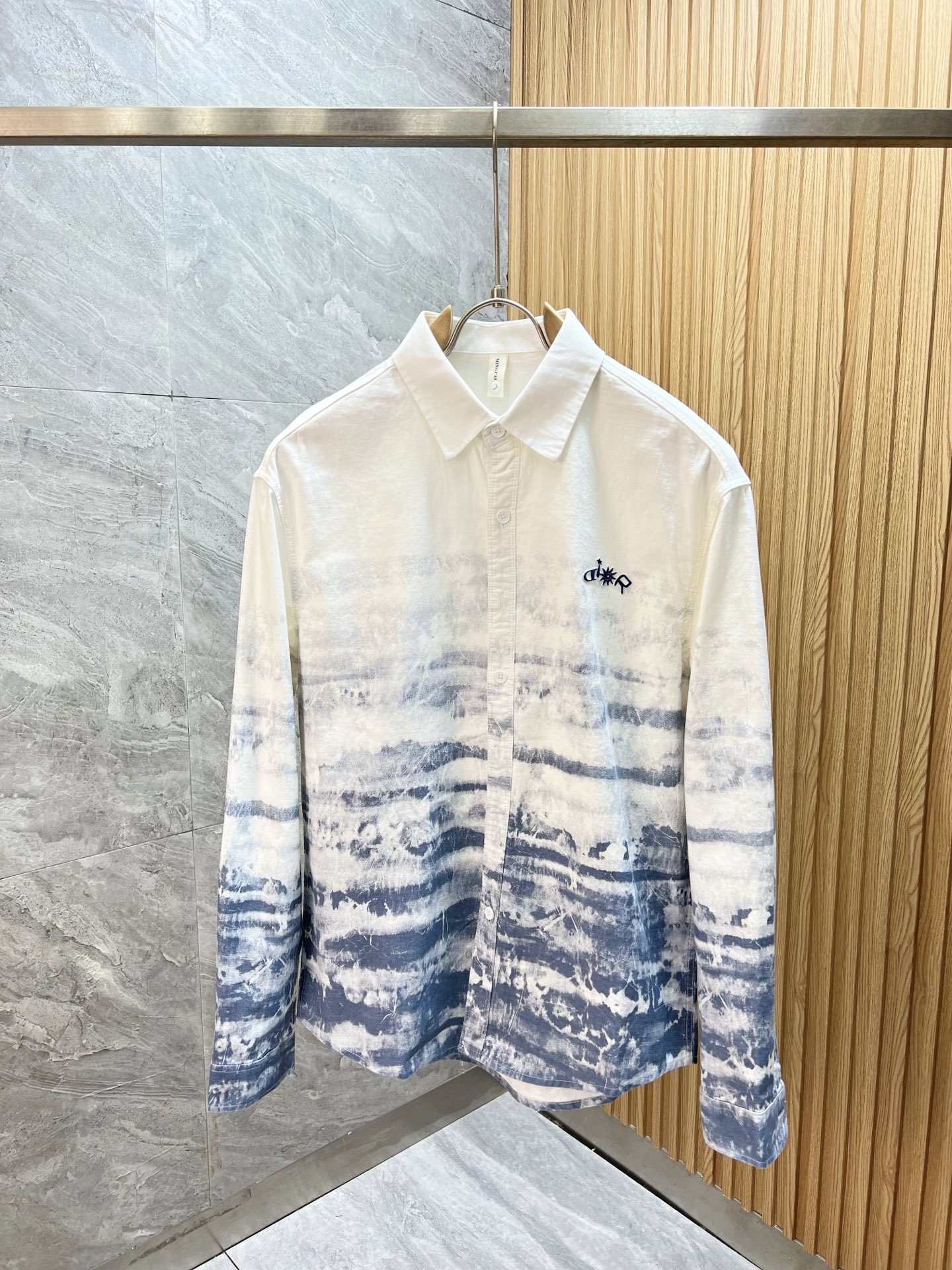 NO:607449,Dior/Dior 2025 autumn and winter new products, complete with three labels, shirts, good products, no need to introduce too much, look at the details, counter size M-XXXL /140 recommended L,, dior, dior, shirts, alexander wang19860909Dior/迪奥 2025年秋冬新品上新 三标齐全 衬衫 好货不用过多介绍 看细节 专柜码数M-XXXL /140建议L,,dior,dior,shirts,alexander wang,Men's clothing