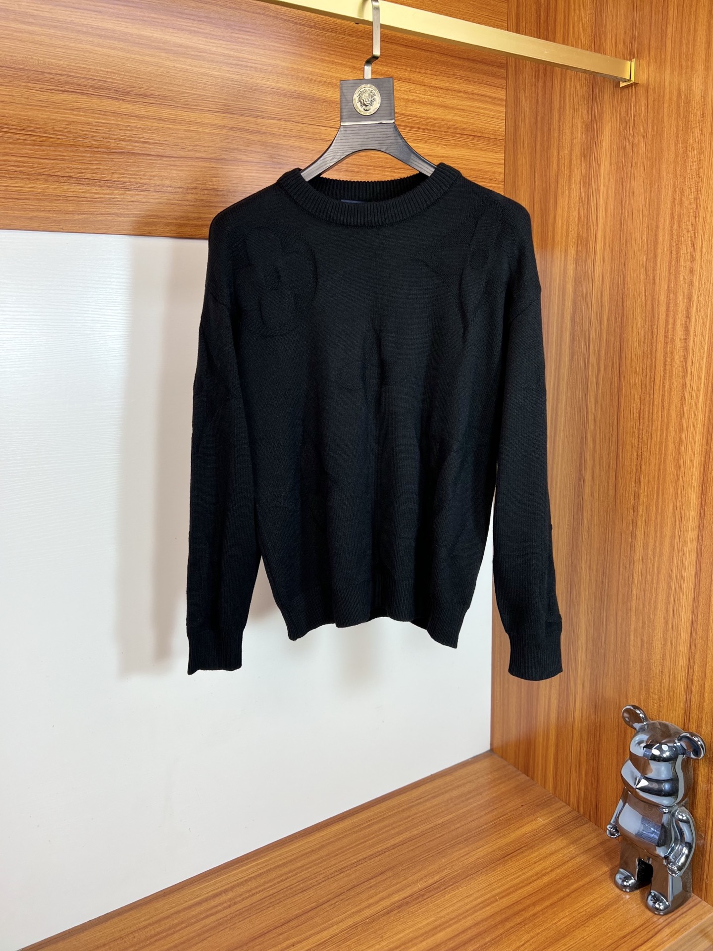 NO:607477,LV/Louis Vuitton 2025 autumn and winter new products, complete with three labels, round neck sweater, good product, no need to introduce too much, look at the details, counter size M-XXL /140 recommended L,, louis vuitton, louis vuitton, sweaters, alexander wang19860909LV/路易威登 2025年秋冬新品上新 三标齐全 圆领毛衣 好货不用过多介绍 看细节 专柜码数M-XXL /140建议L,,louis vuitton,louis vuitton,sweaters,alexander wang,Men's clothing