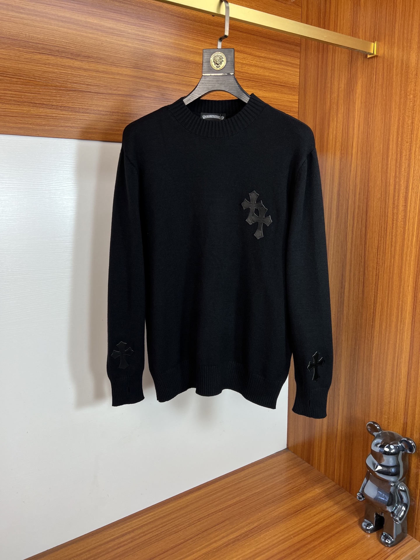 NO:607480,LV/Louis Vuitton 2025 spring and summer new products, complete with three labels, round neck sweater, good product, no need to introduce too much, look at the details, counter size M-XXL /140 recommended L,, louis vuitton, louis vuitton, sweaters, alexander wang19860909LV/路易威登 2025年春夏新品上新 三标齐全 圆领毛衣 好货不用过多介绍 看细节 专柜码数M-XXL /140建议L,,louis vuitton,louis vuitton,sweaters,alexander wang,Men's clothing